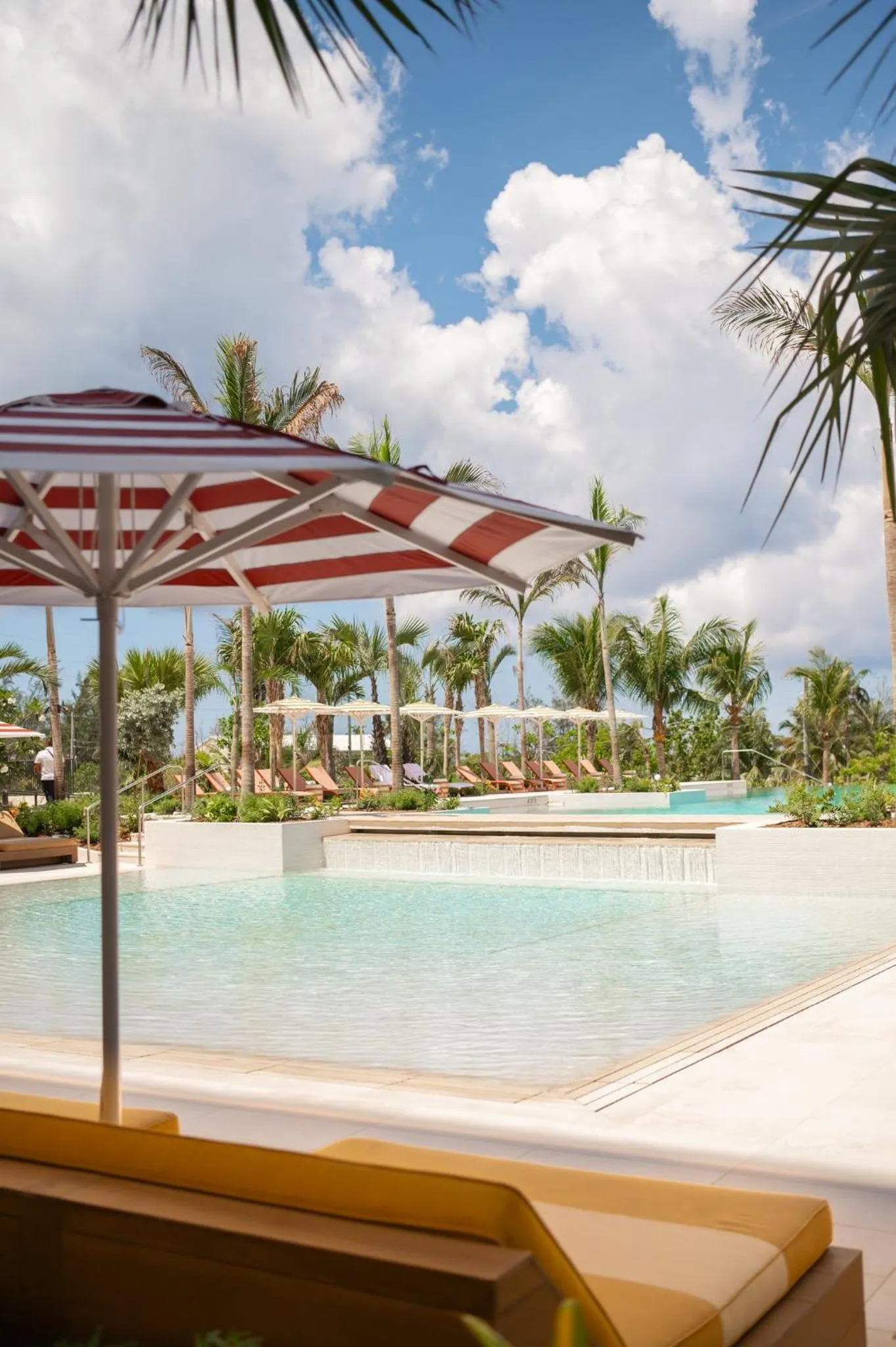 Swimming pool in Hotel Indigo Grand Cayman by IHG