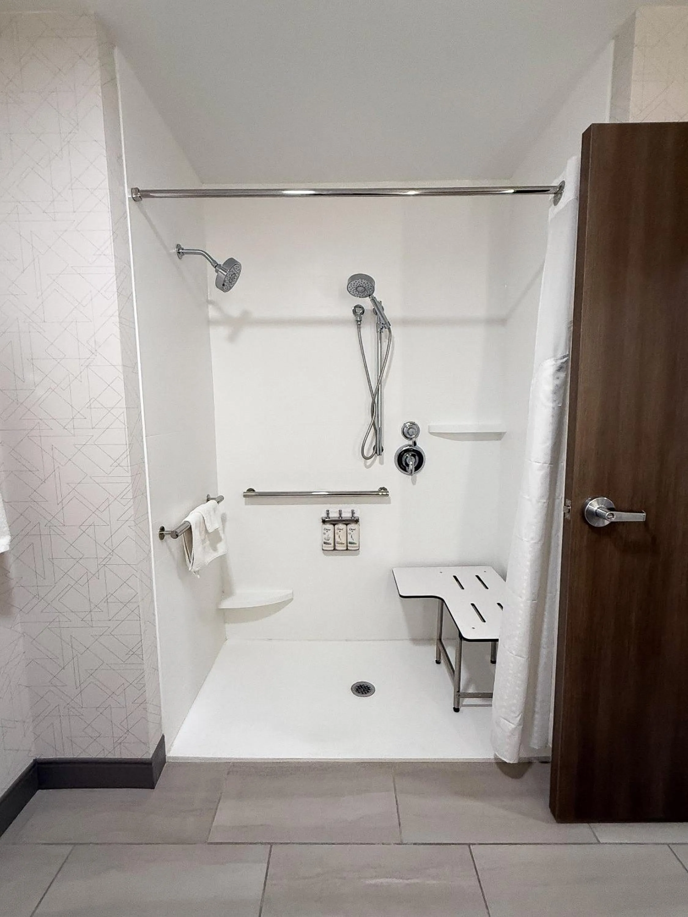 Shower in Holiday Inn Express & Suites Mansfield - Ontario by IHG