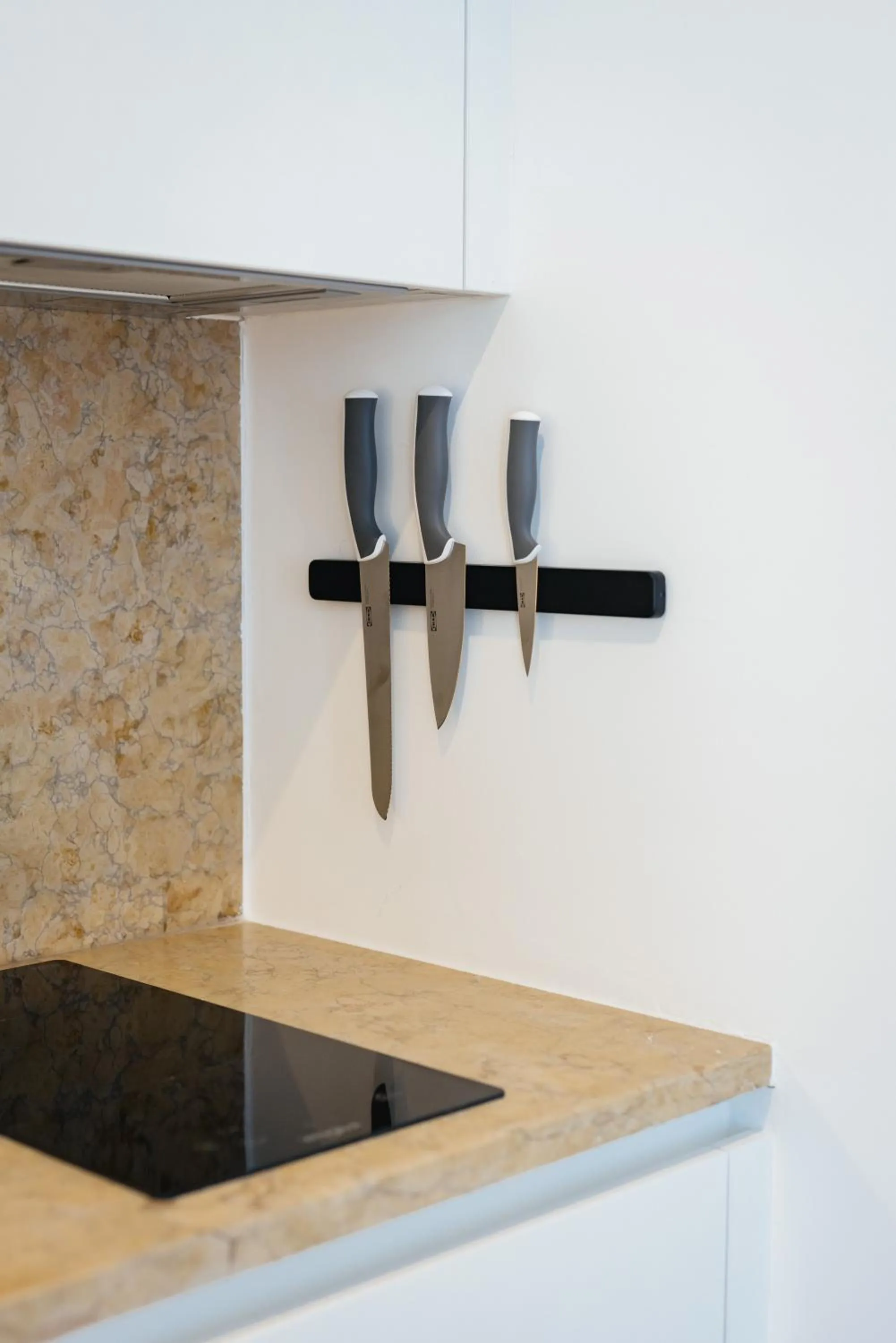 Kitchen or kitchenette in The House on the Pink Street in Lisbon