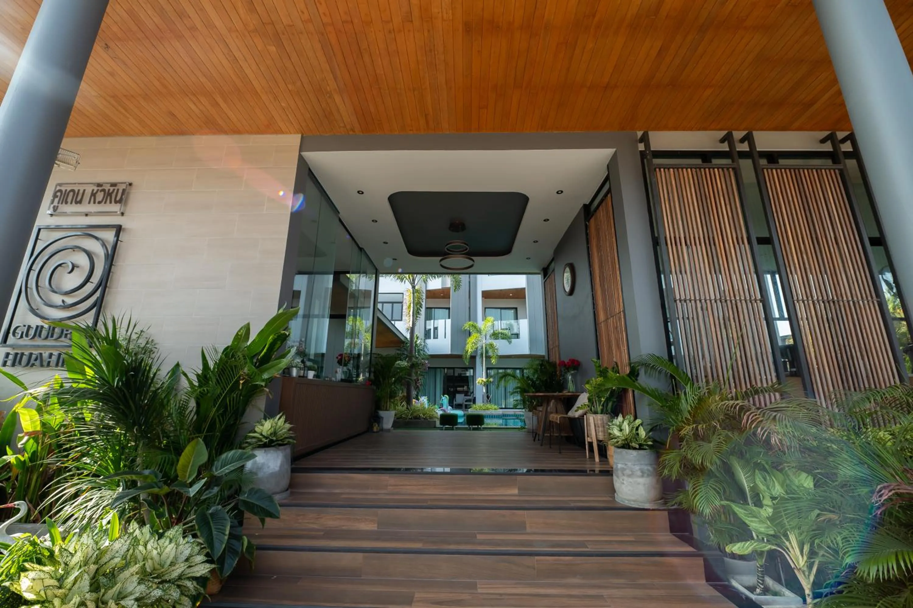 Facade/entrance in Guuden Huahin Hotel