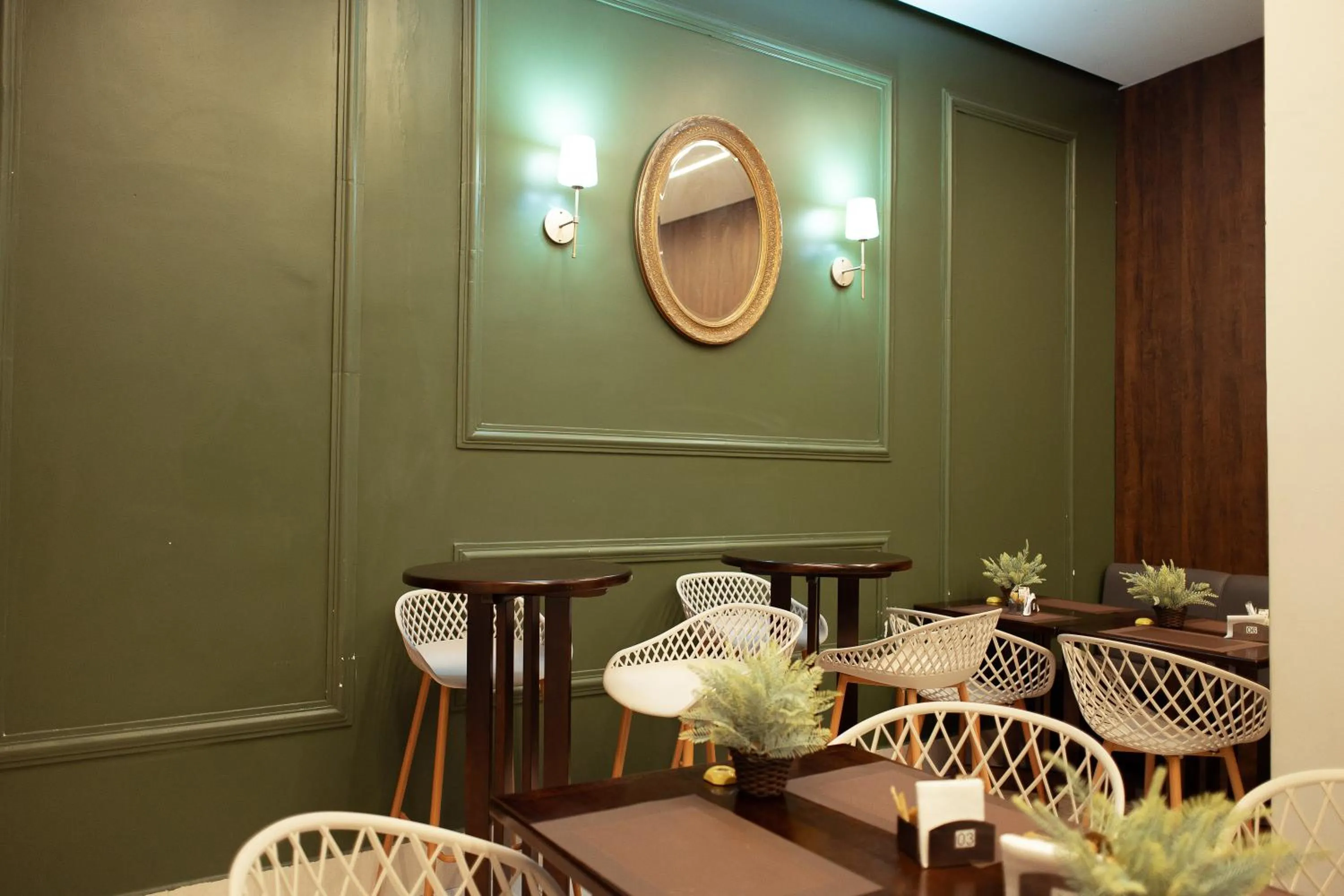 Restaurant/places to eat in Roma Hotel by H Hotéis - Airport