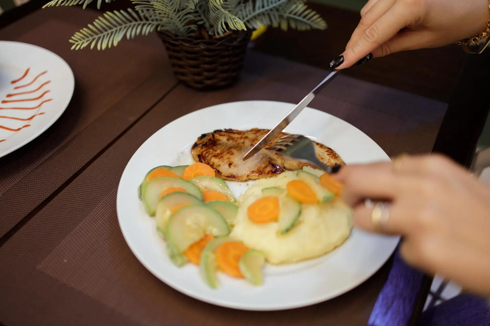 Food in Roma Hotel by H Hotéis - Airport