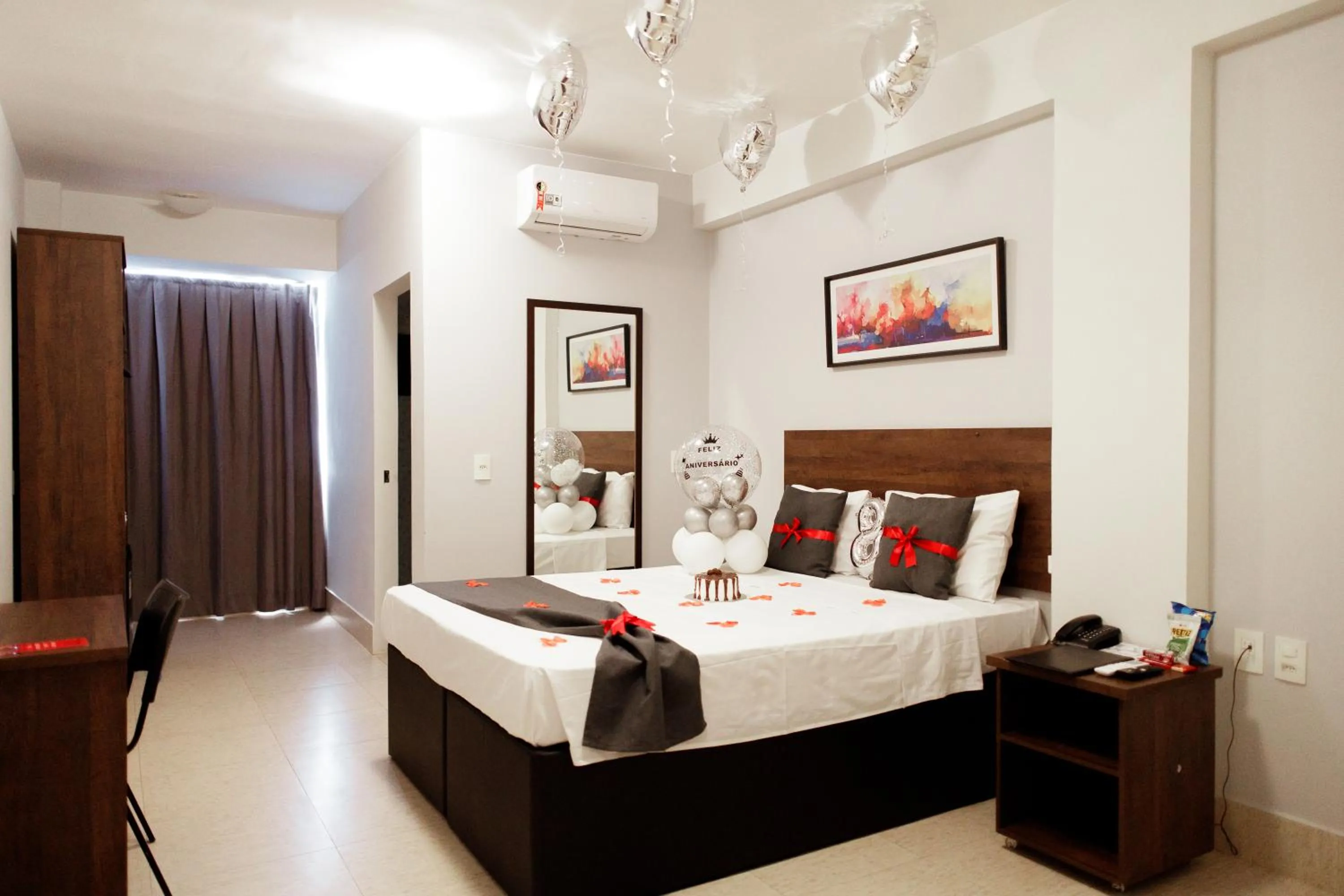 Bedroom, Bed in Roma Hotel by H Hotéis - Airport