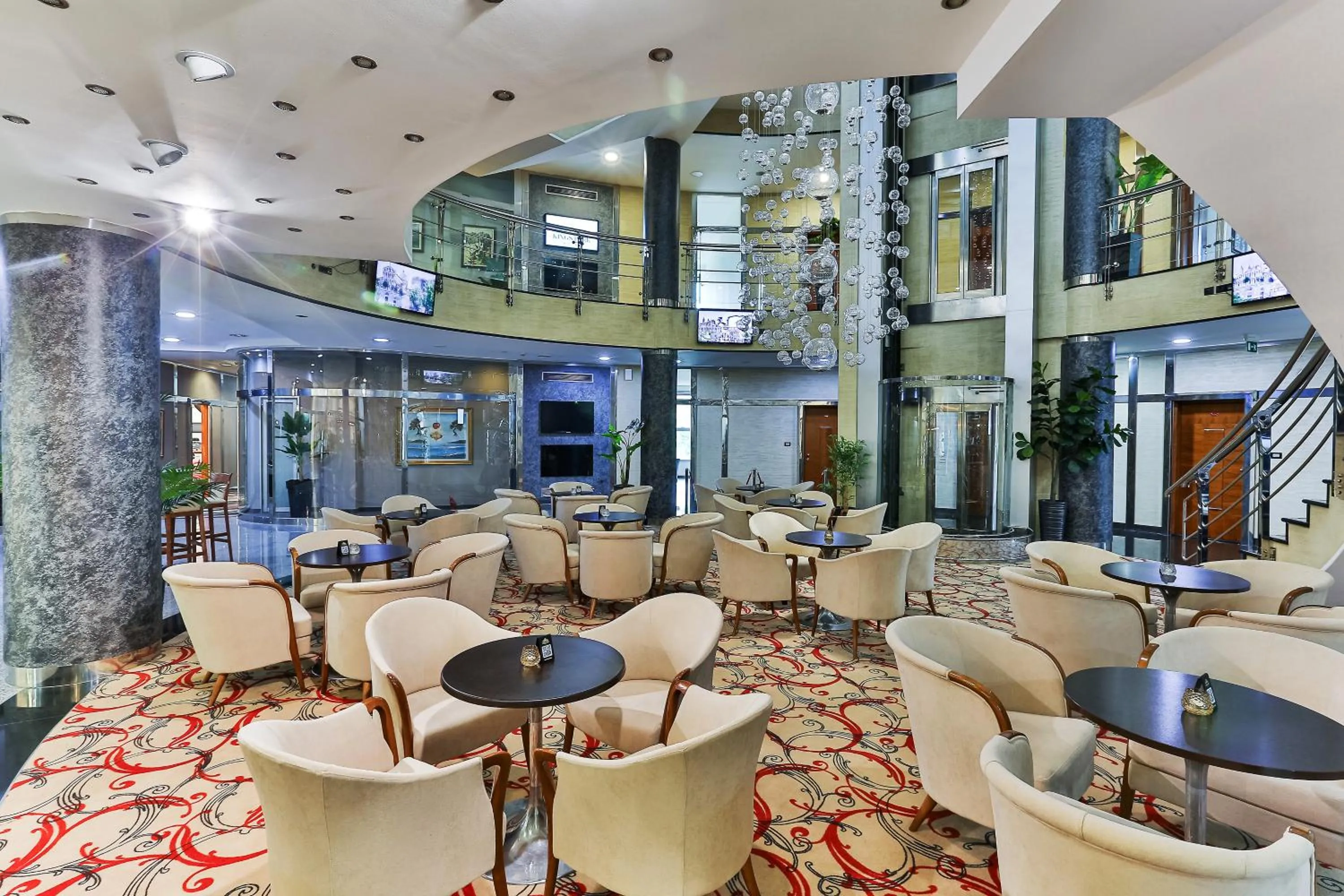 Lounge or bar in Kings Park Hotel