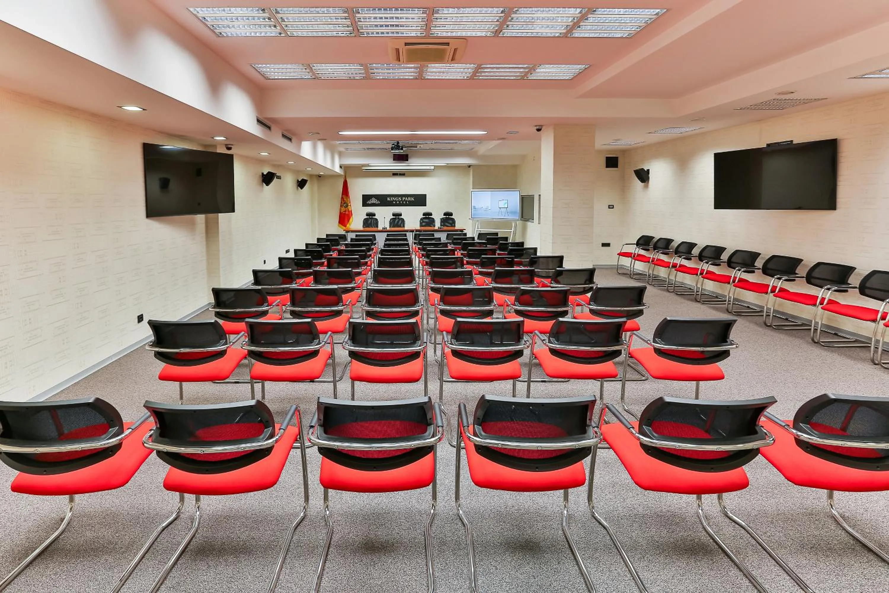 Meeting/conference room in Kings Park Hotel