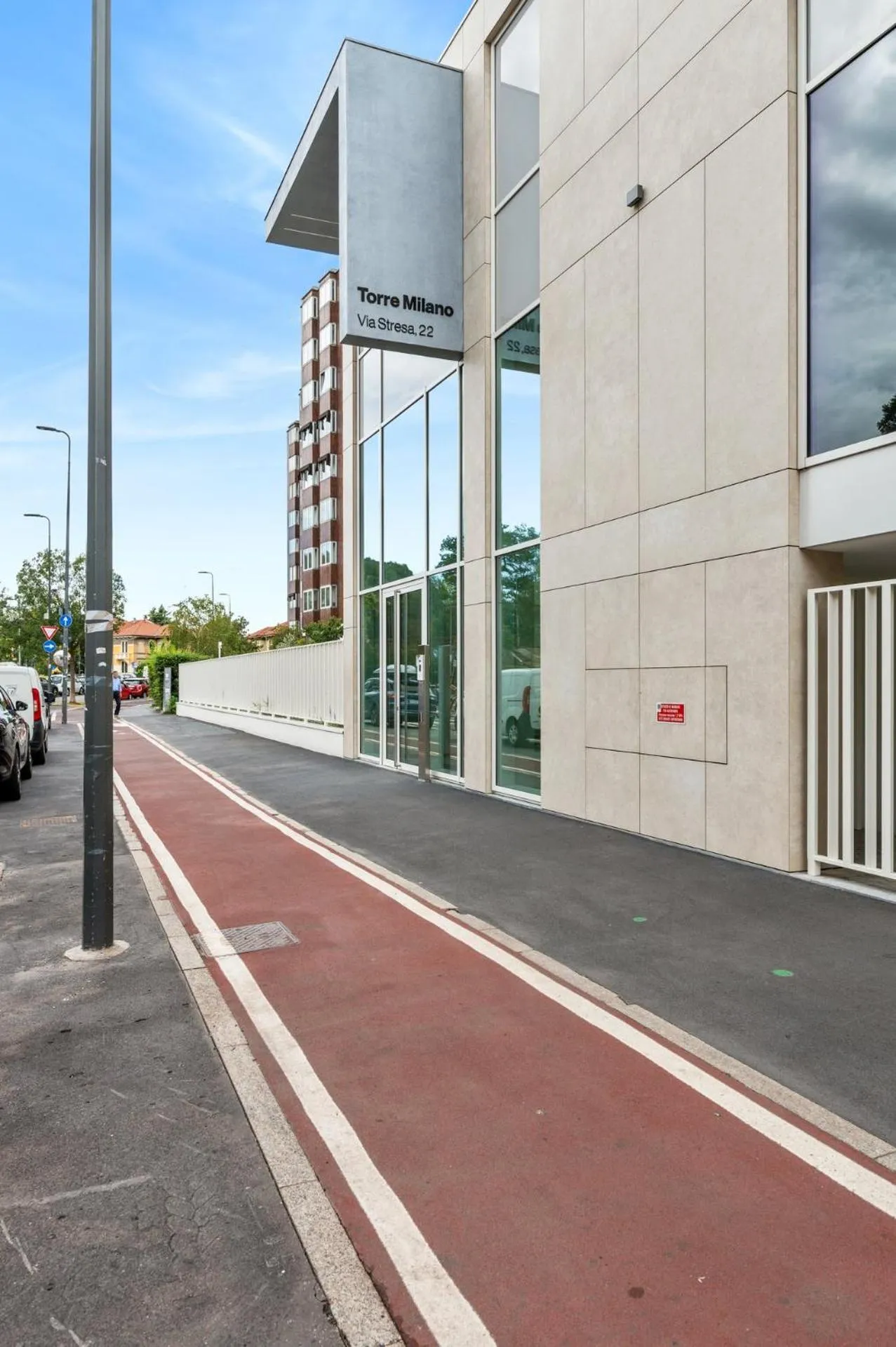 Facade/entrance in Limehome Milan via Stresa