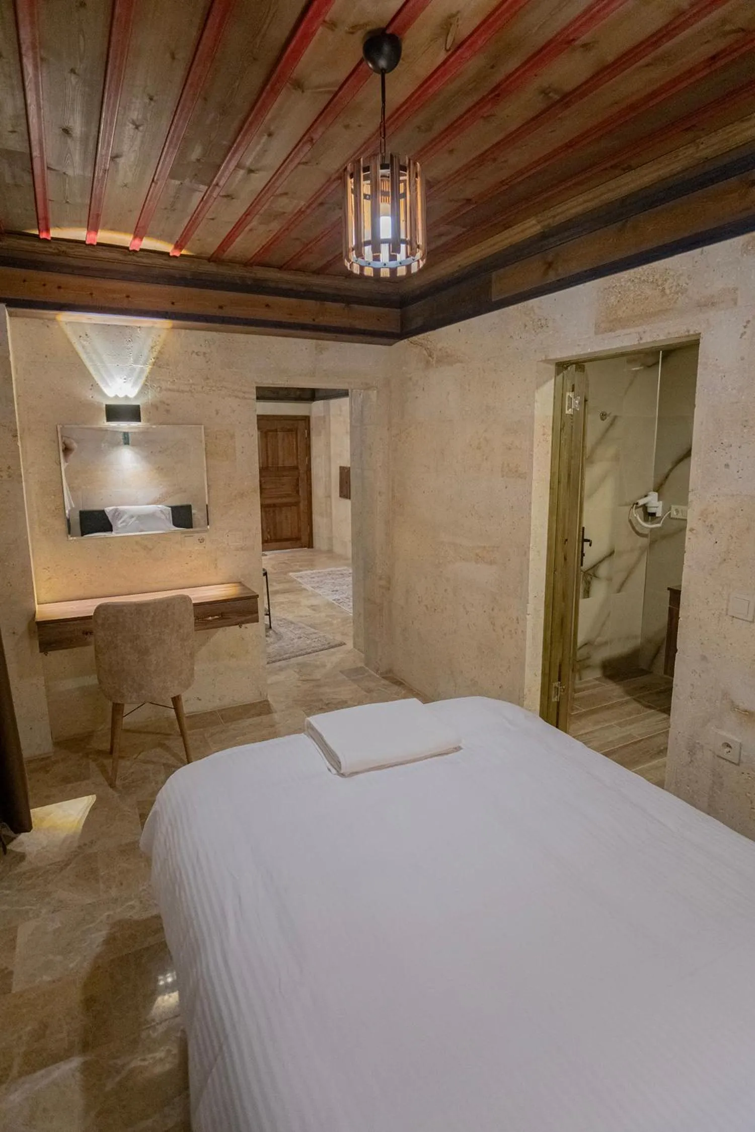 Bed in Uçhisar Premium