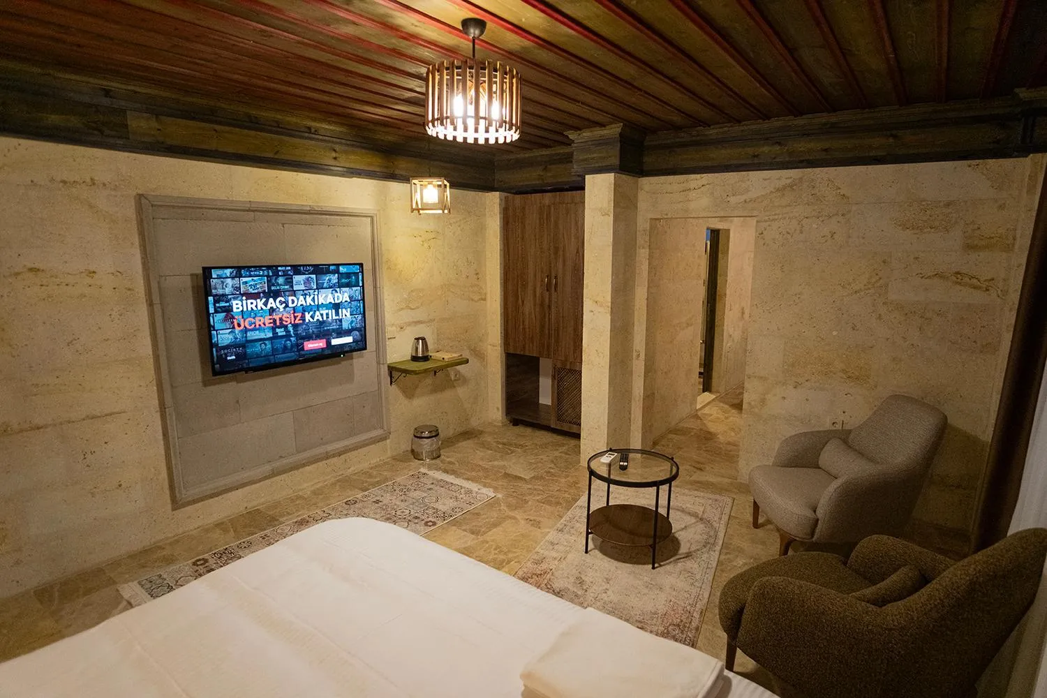 Bed in Uçhisar Premium