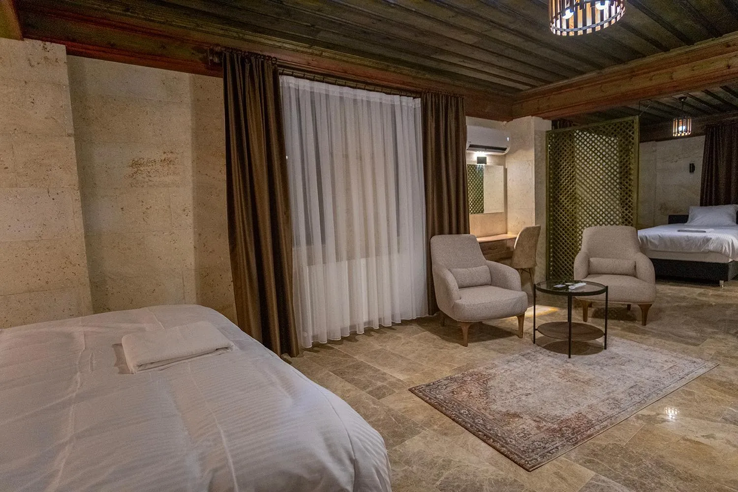 Bed in Uçhisar Premium