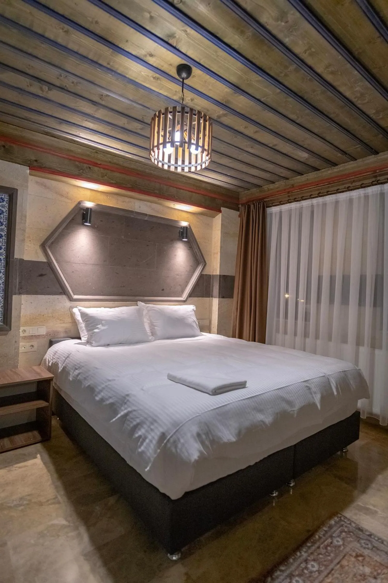 Bed in Uçhisar Premium