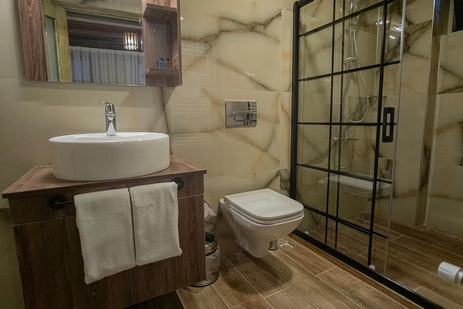 Toilet in Uçhisar Premium