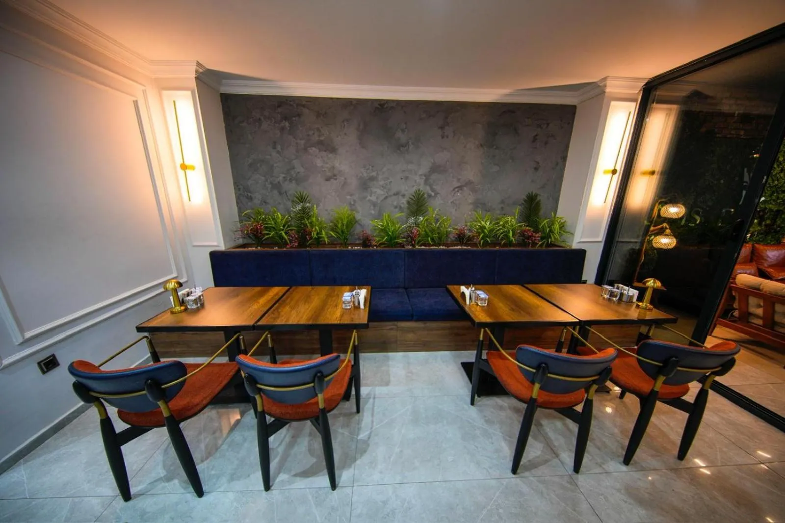 Restaurant/places to eat in İSTPORT GARDEN HOTELS