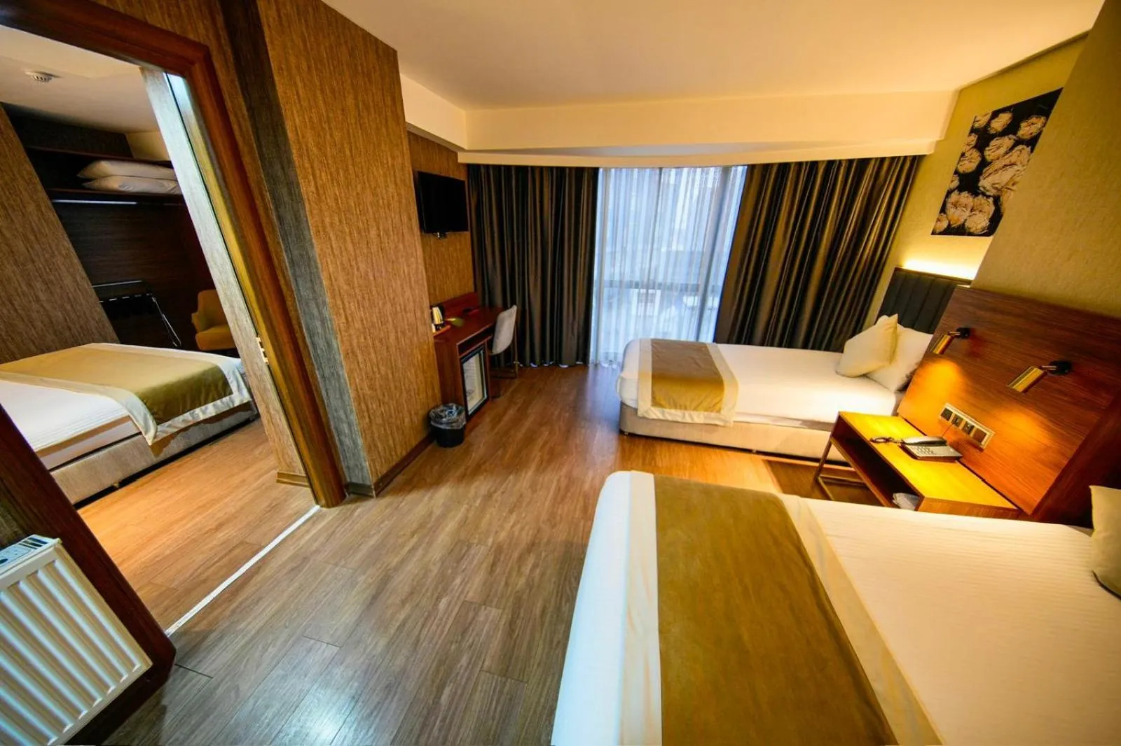 Photo of the whole room, Bed in İSTPORT GARDEN HOTELS