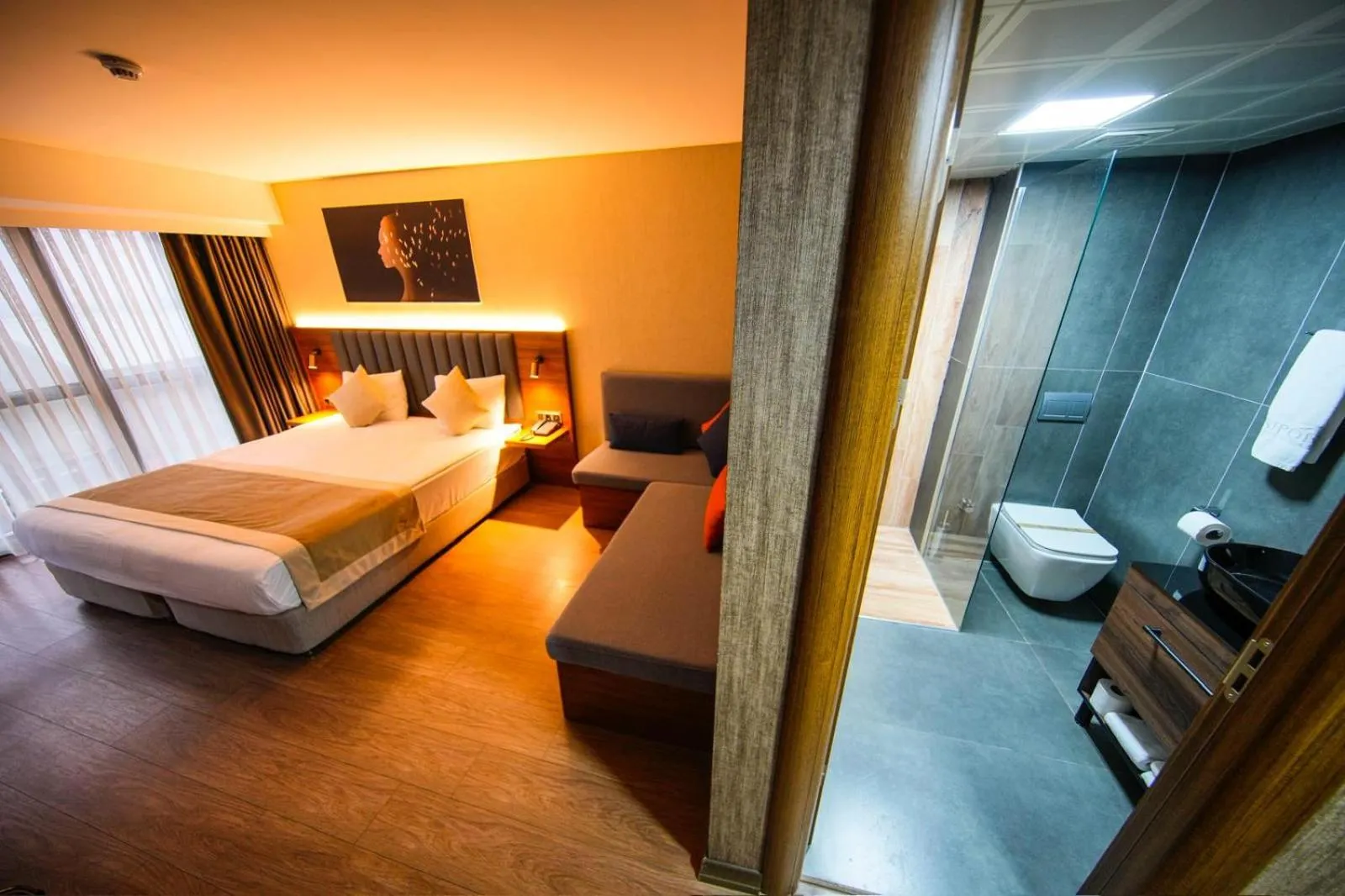 Photo of the whole room, Bed in İSTPORT GARDEN HOTELS