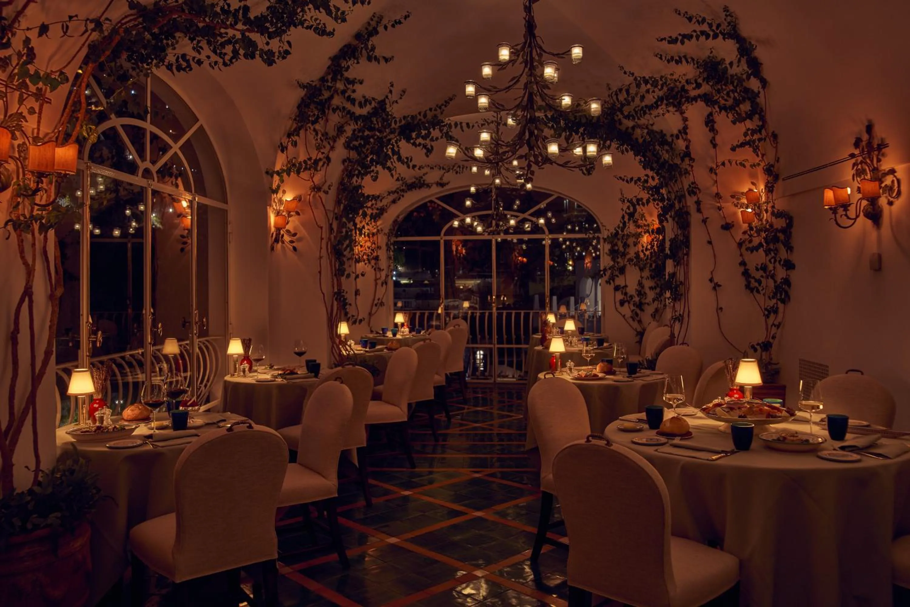 Restaurant/places to eat in Le Sirenuse