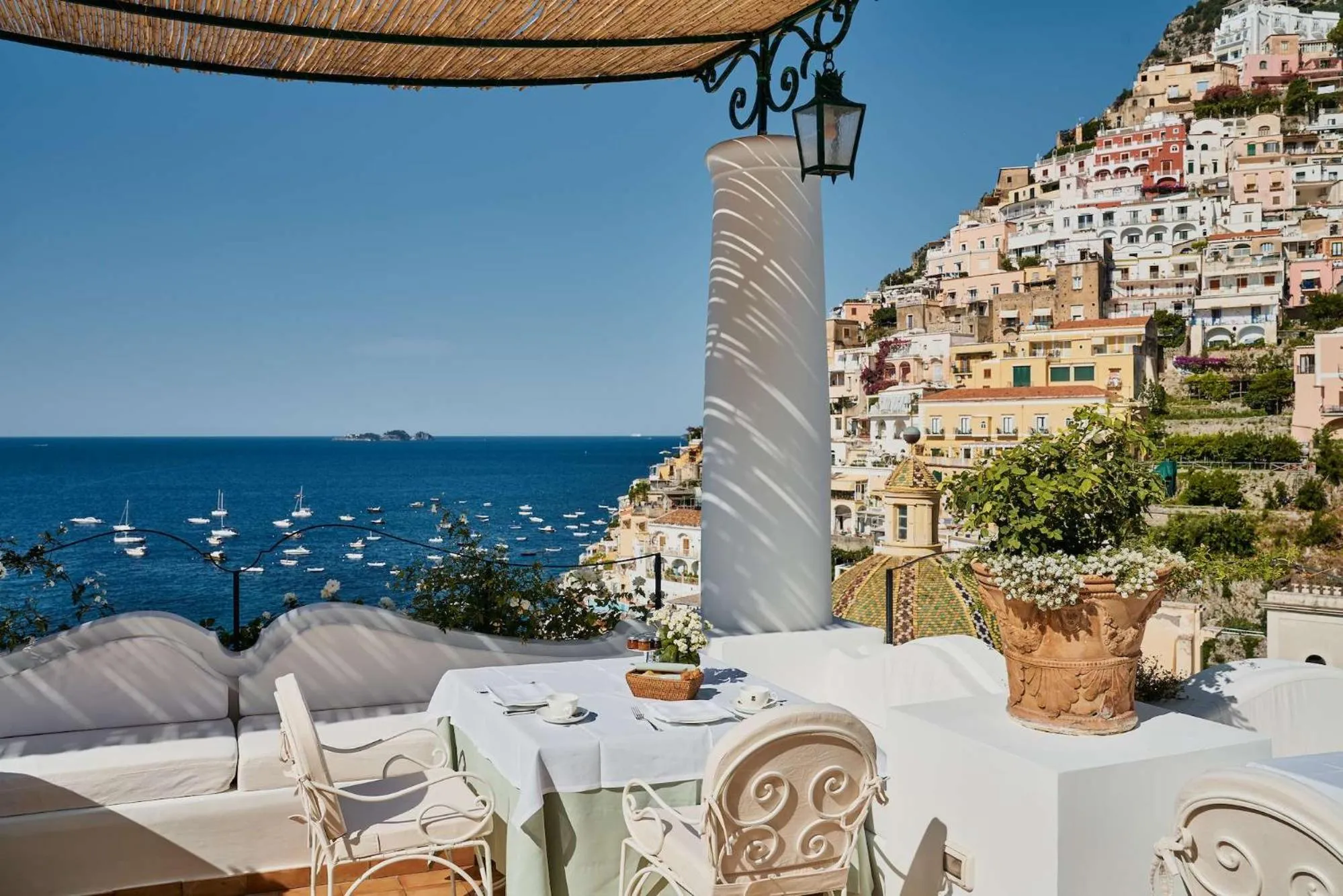 Breakfast in Le Sirenuse