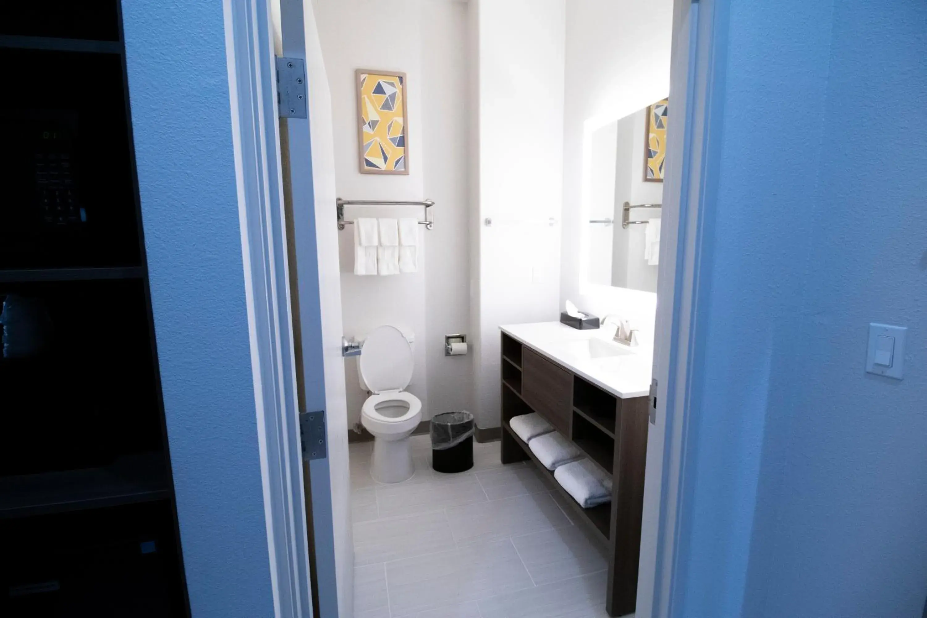 King Suite - Non Smoking in Comfort Inn & Suites Schulenburg King Suite - Non Smoking in Comfort Inn & Suites Schulenburg