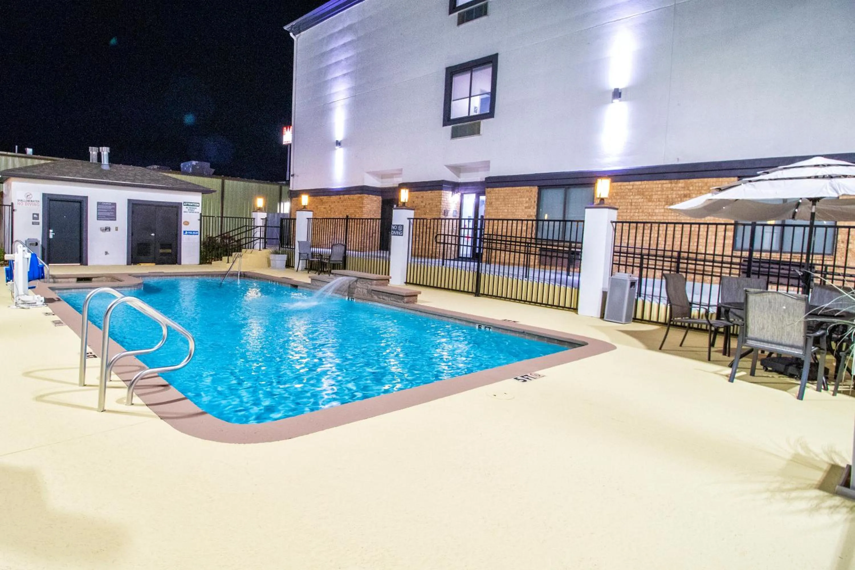 Pool view in Comfort Inn & Suites Schulenburg