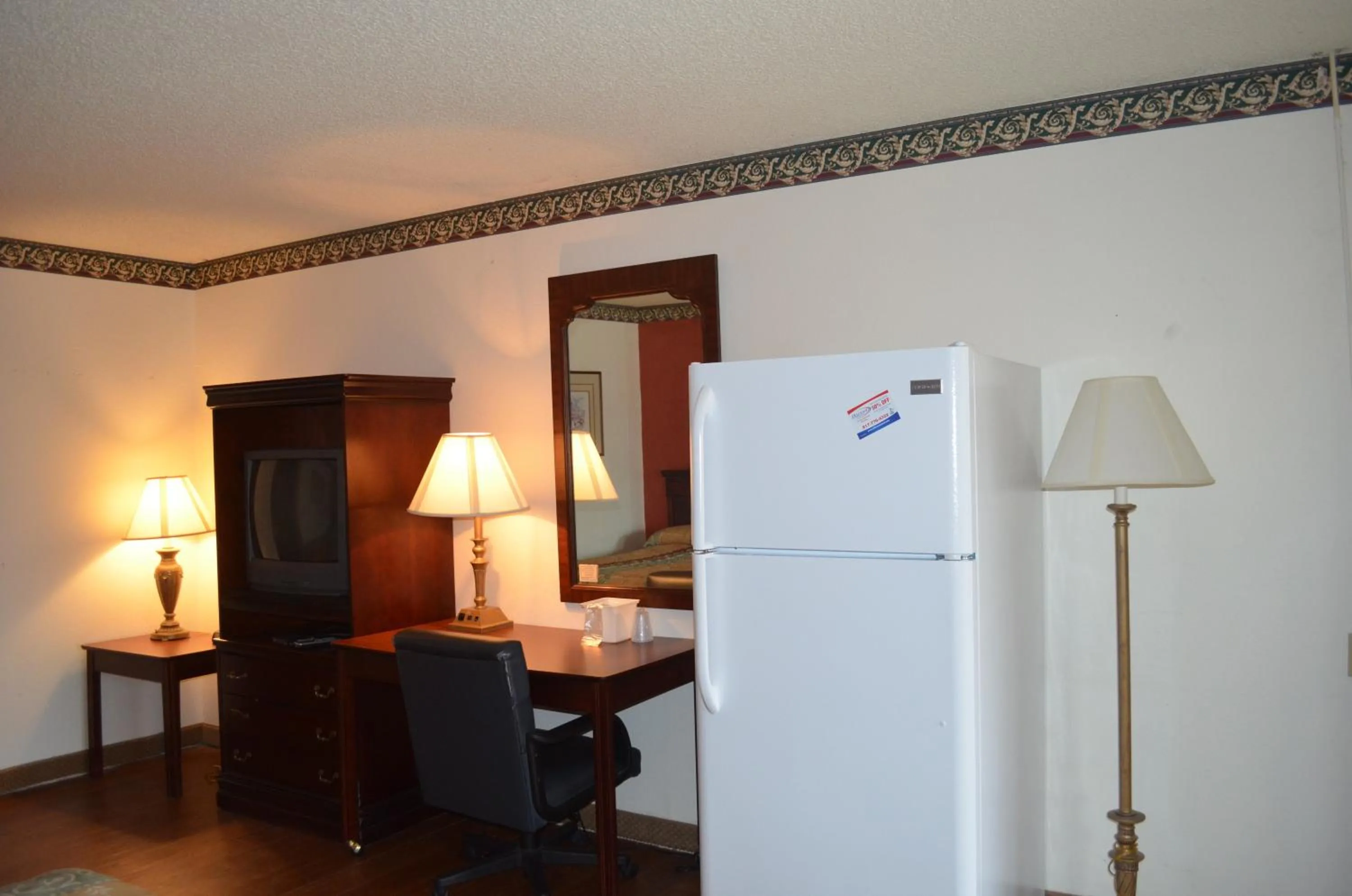 Granbury Inn and Suites