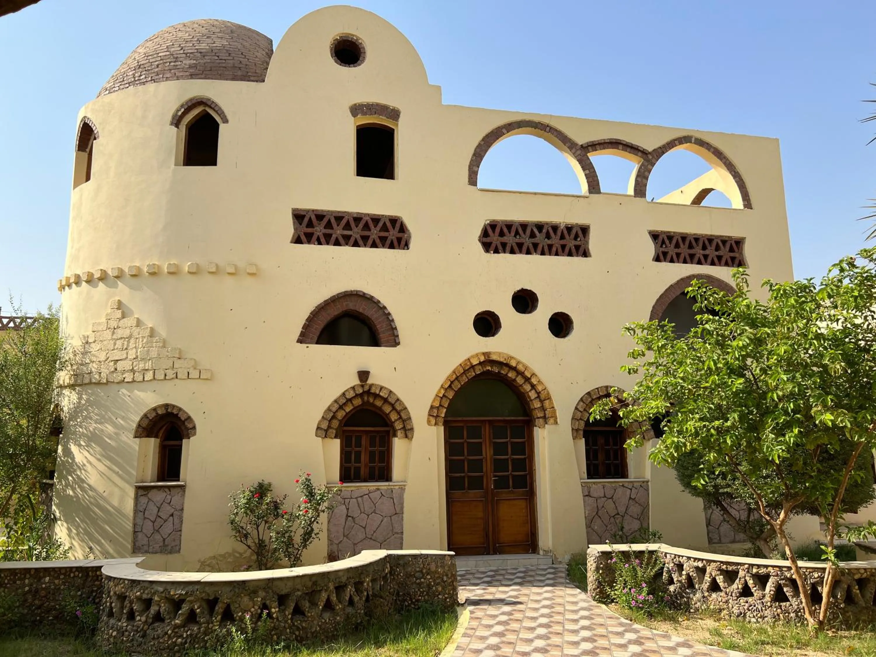 Property building in Elphardous Oasis Hotel
