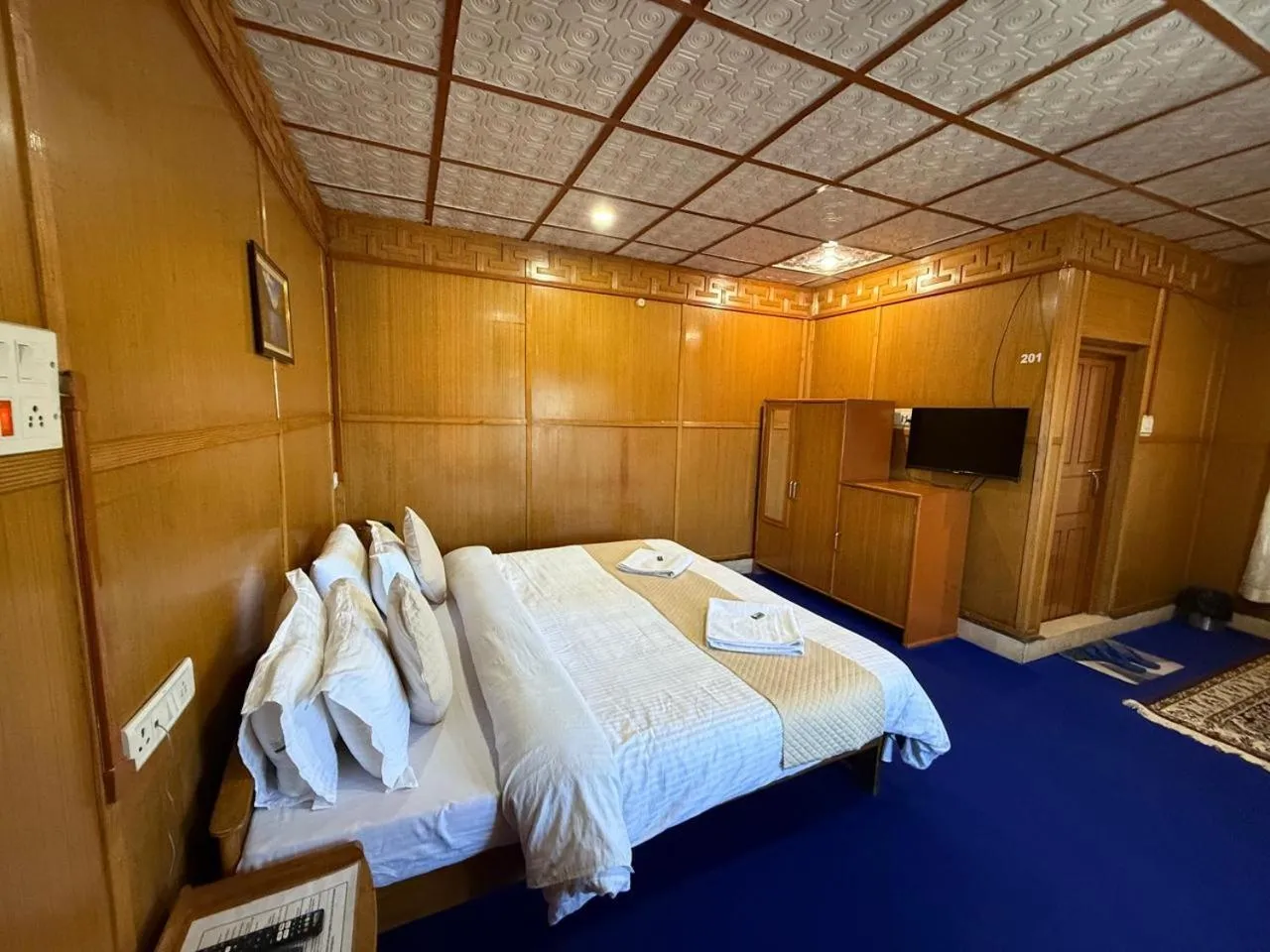 Bed in Hotel Tawang Holiday