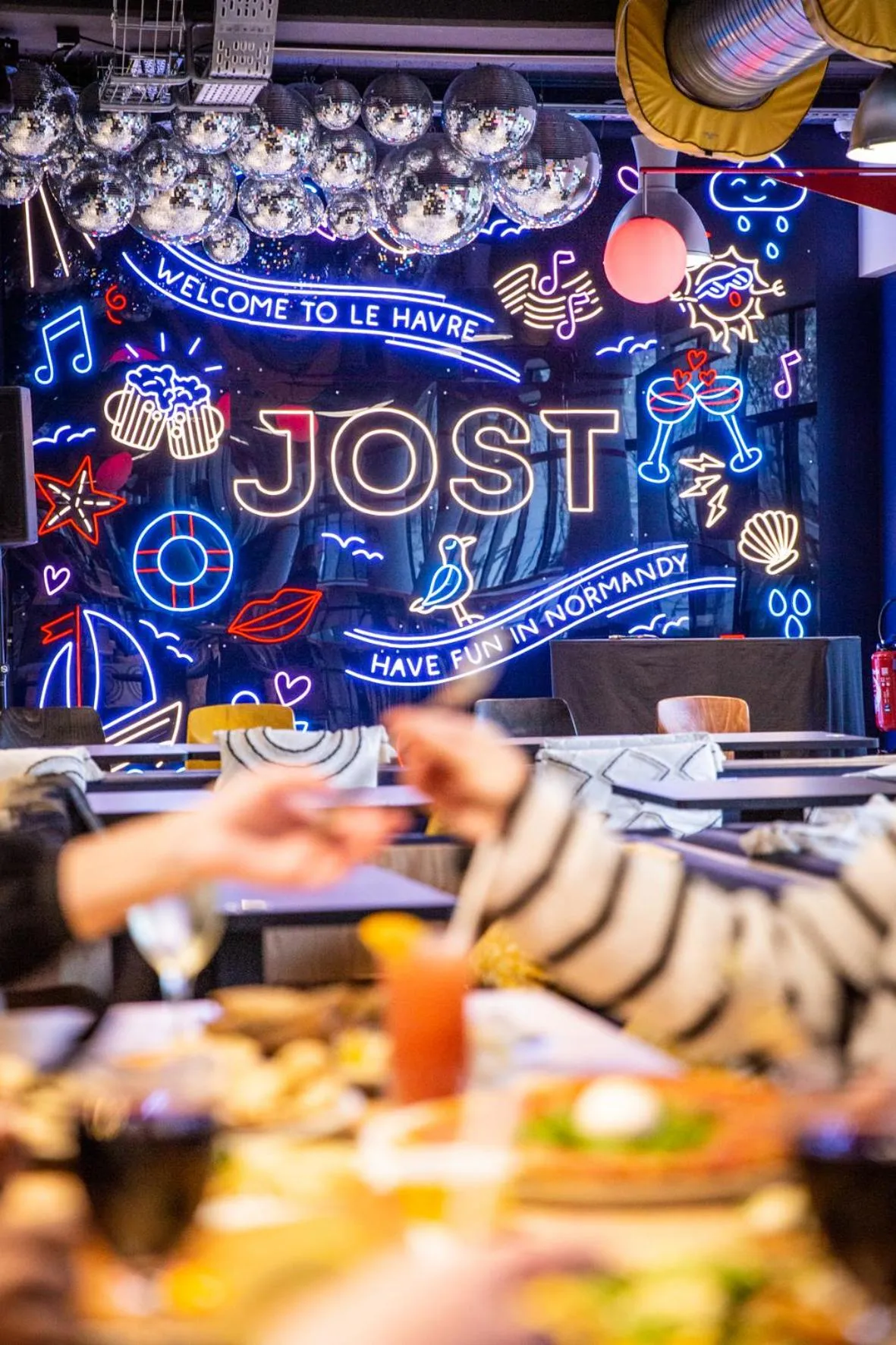 Restaurant/places to eat in JOST Hôtel Le Havre Centre Gare
