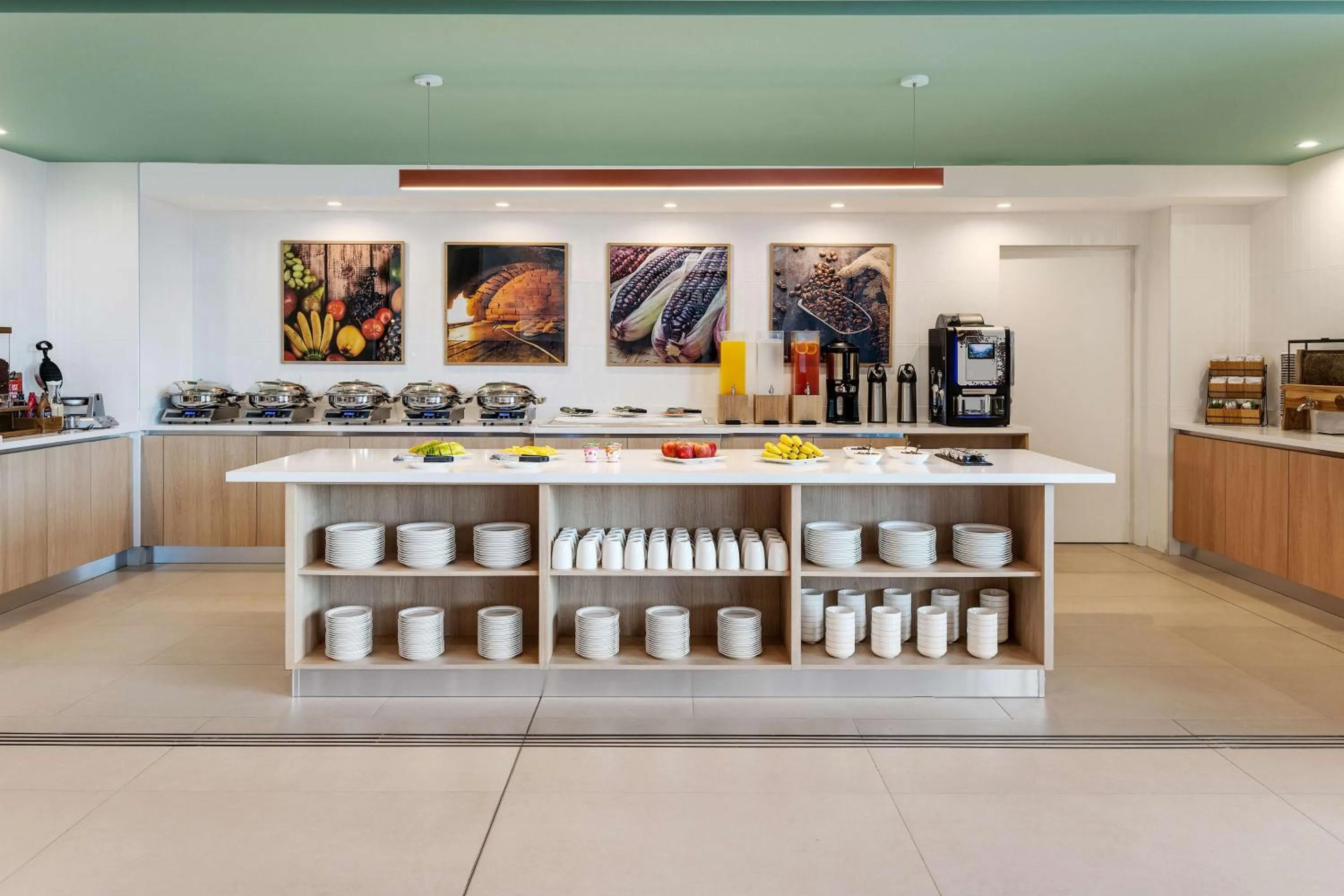 Breakfast in Hampton By Hilton Guanacaste Airport