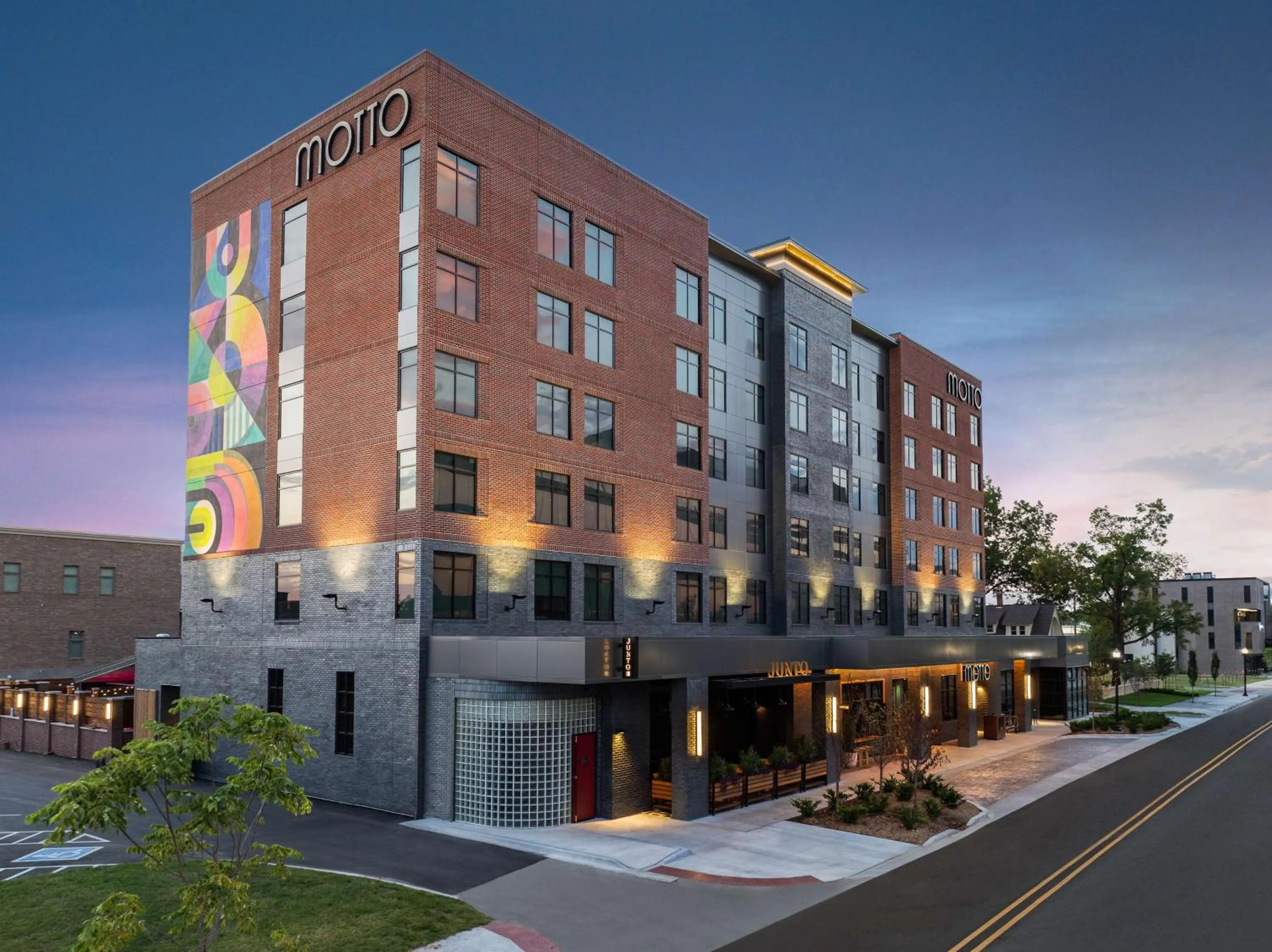 Property building in Motto By Hilton Bentonville Downtown