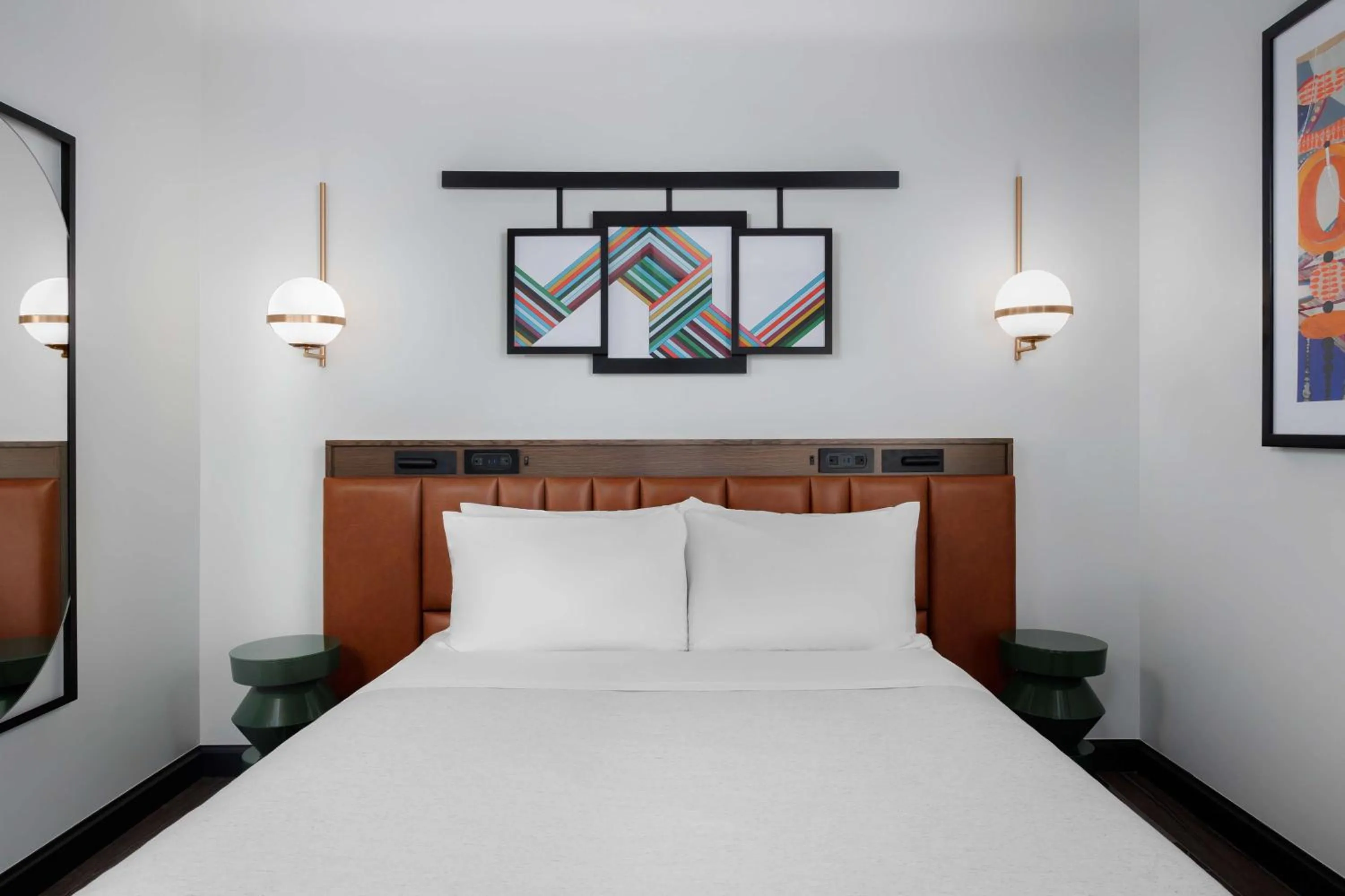 Bed in Motto By Hilton Bentonville Downtown