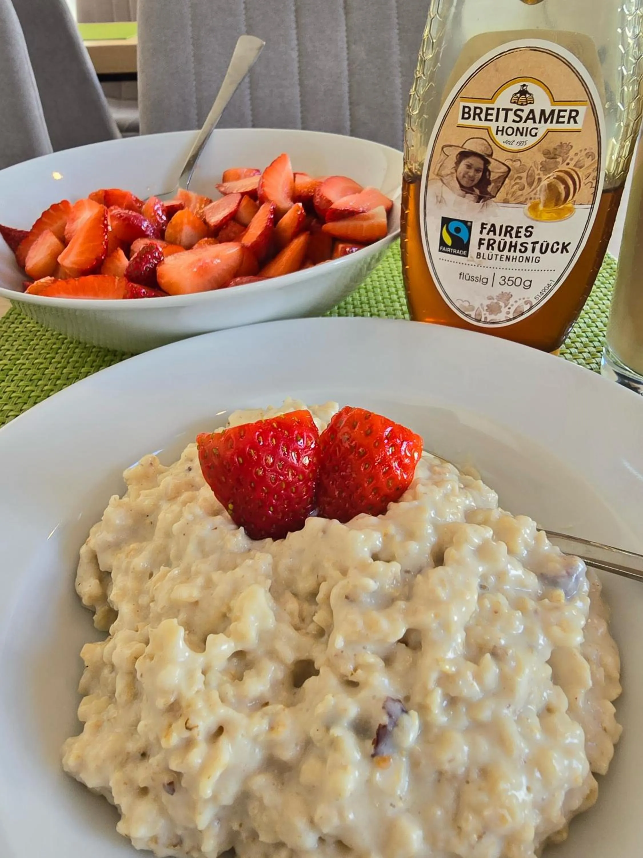 Food and drinks in Fair n Square Hotel 24 Stunden Self-Check In