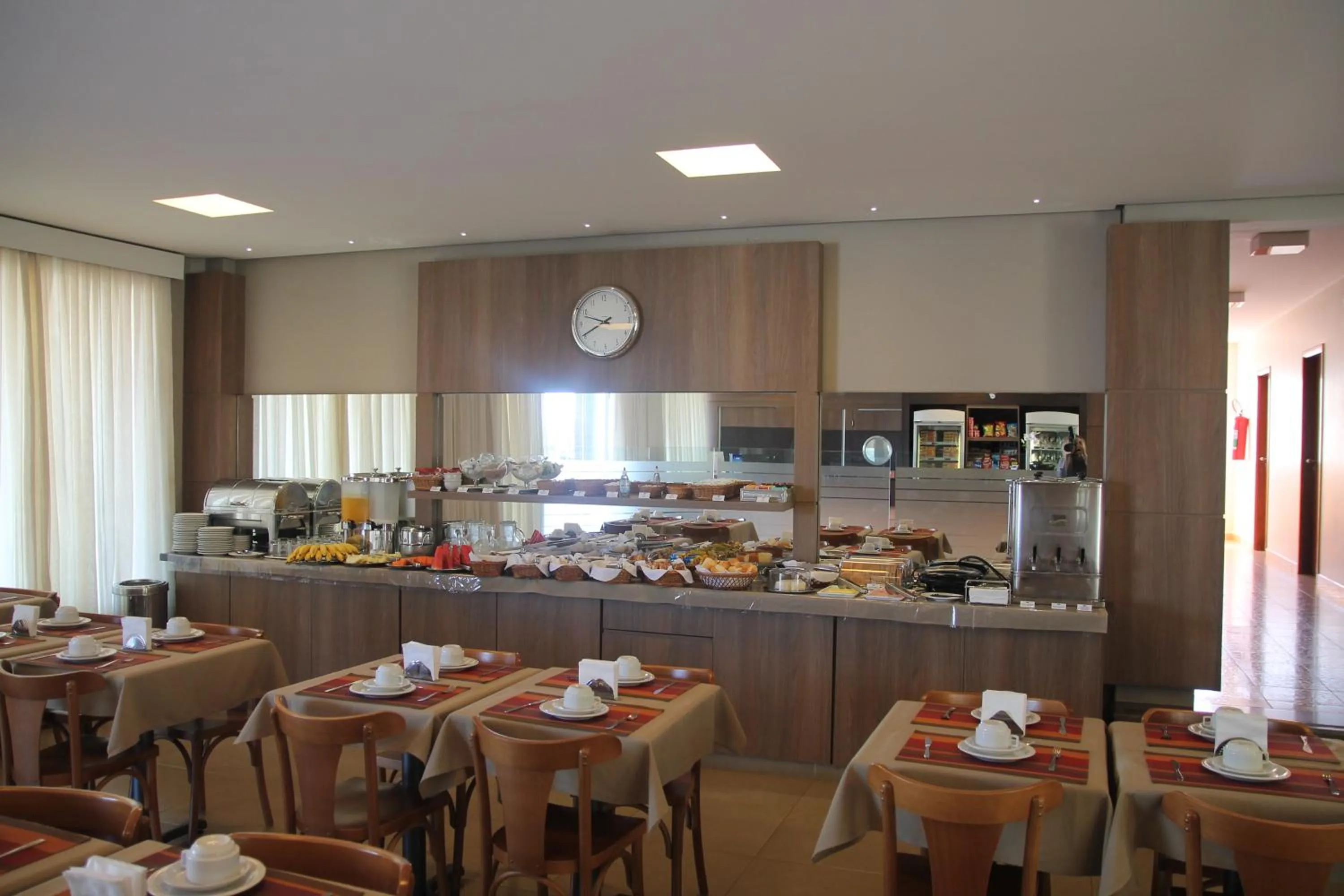 Photo of the whole room in Orion Inn Hotel