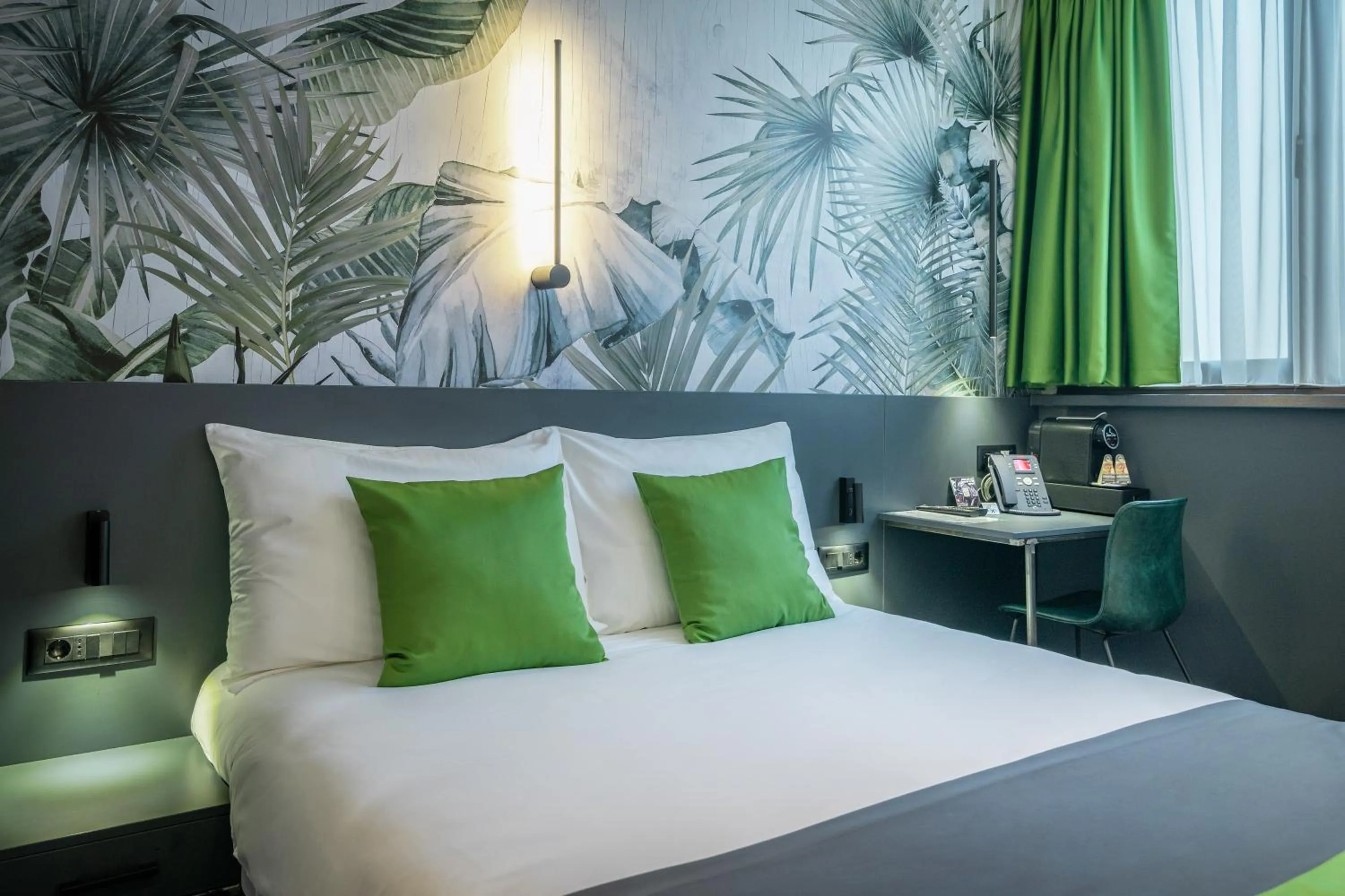 Bedroom, Bed in City Joy - sports Center Tasmajdan