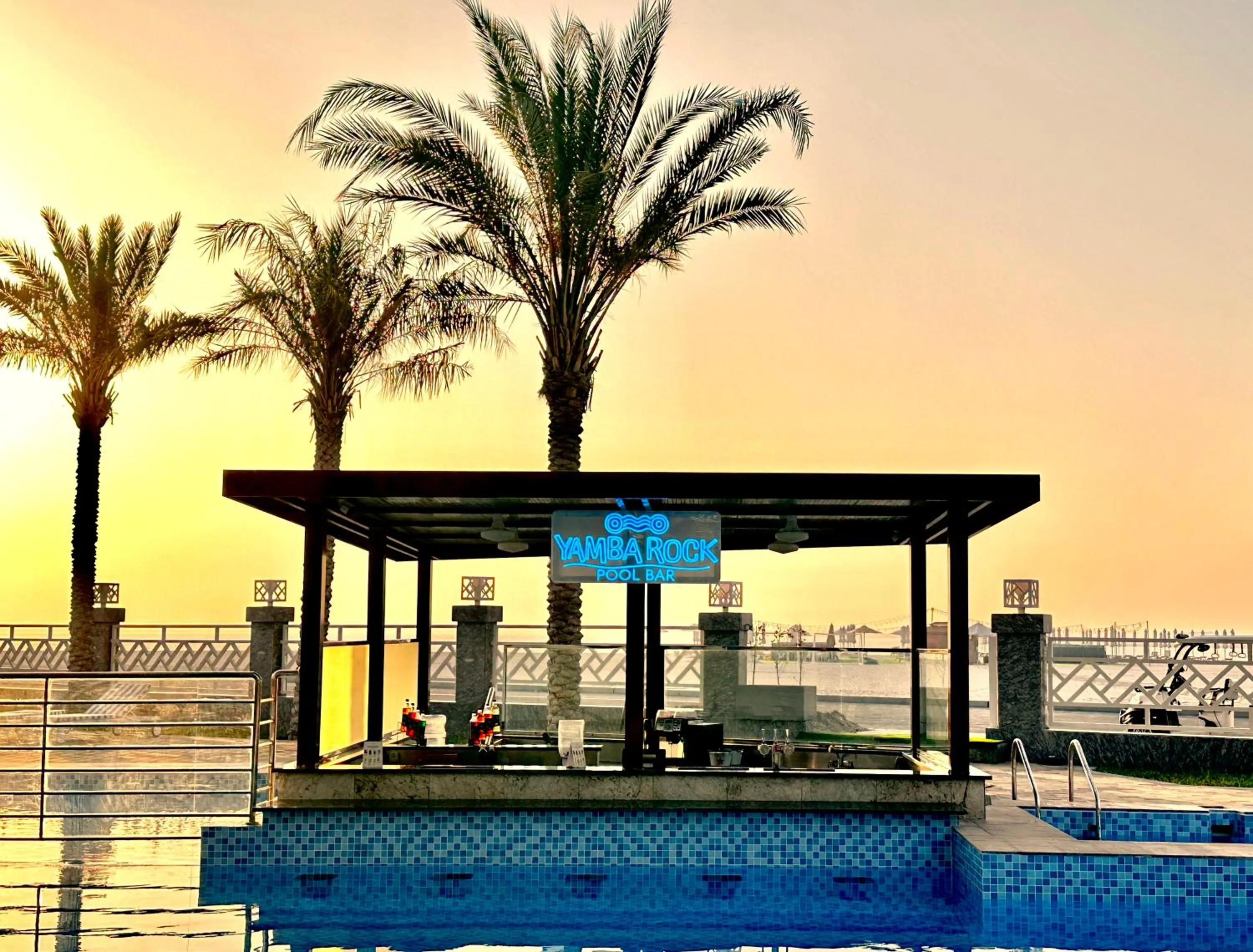 Lounge or bar in Sea Point Hotel Dubai Islands Formerly Park Regis by Prince