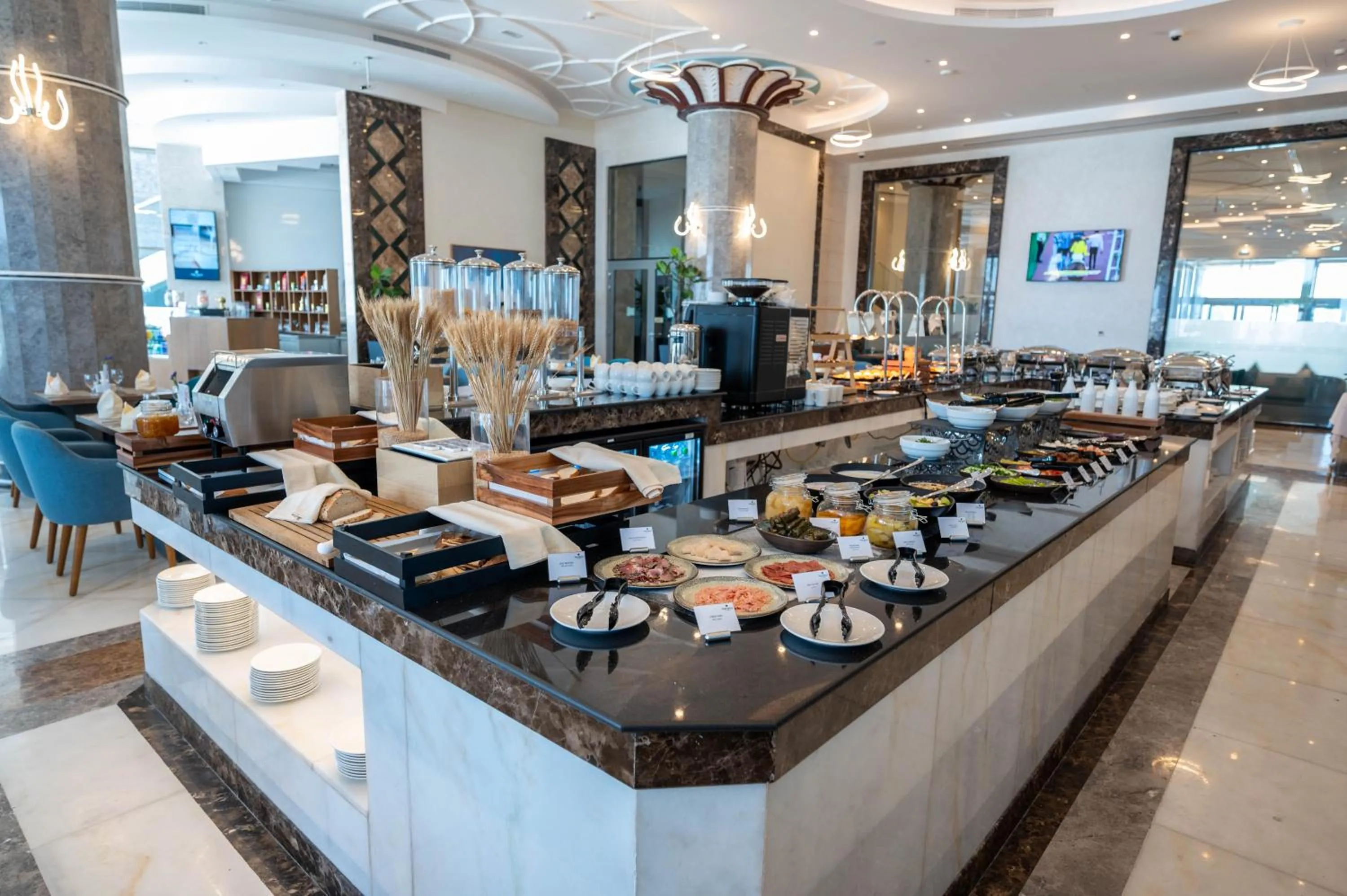 Restaurant/places to eat in Sea Point Hotel Dubai Islands Formerly Park Regis by Prince