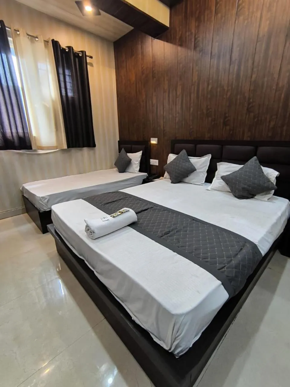 Bed in Hotel Goyal Palace