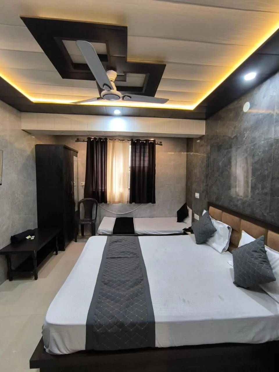 Bed in Hotel Goyal Palace