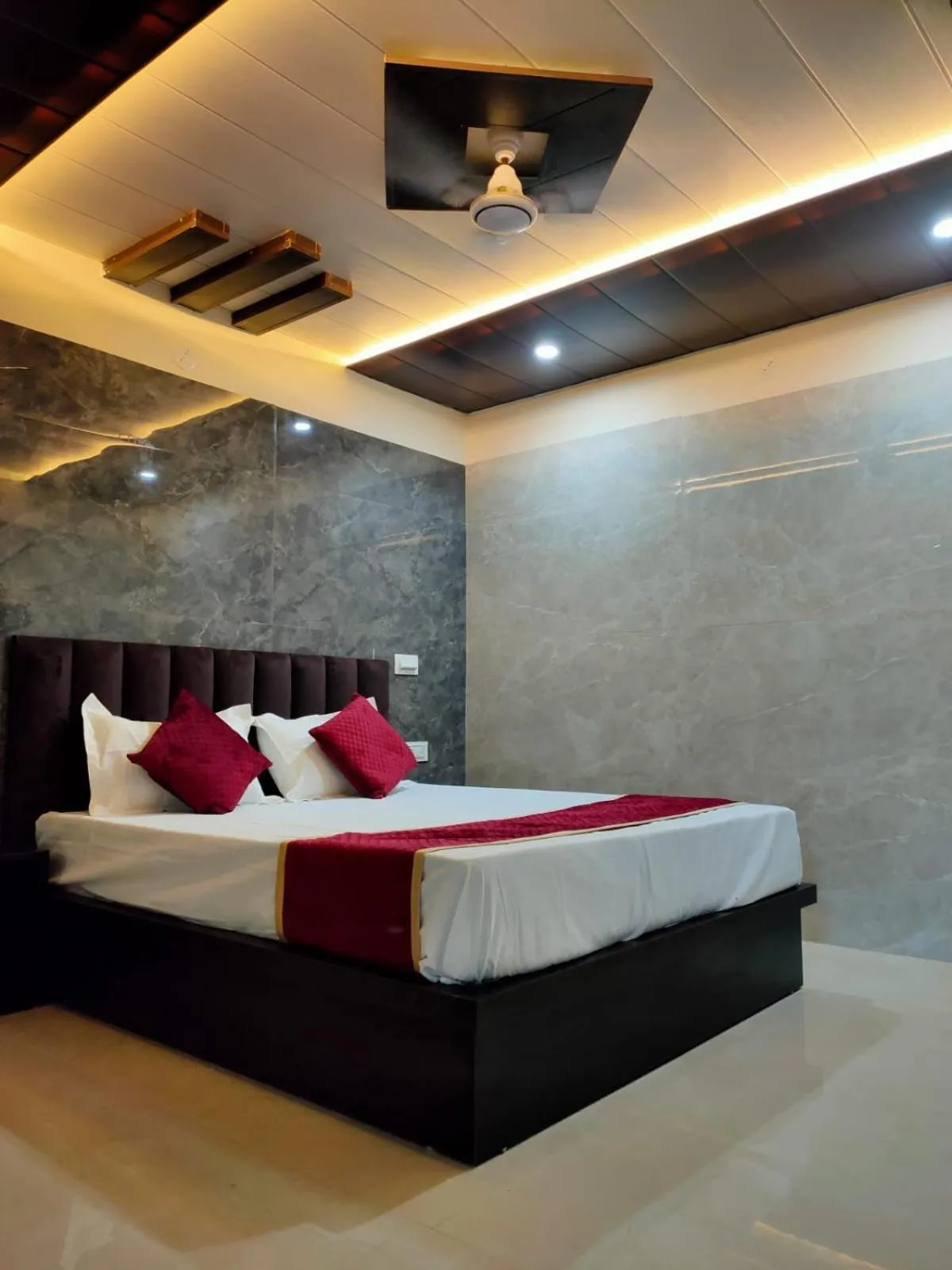 Bed in Hotel Goyal Palace