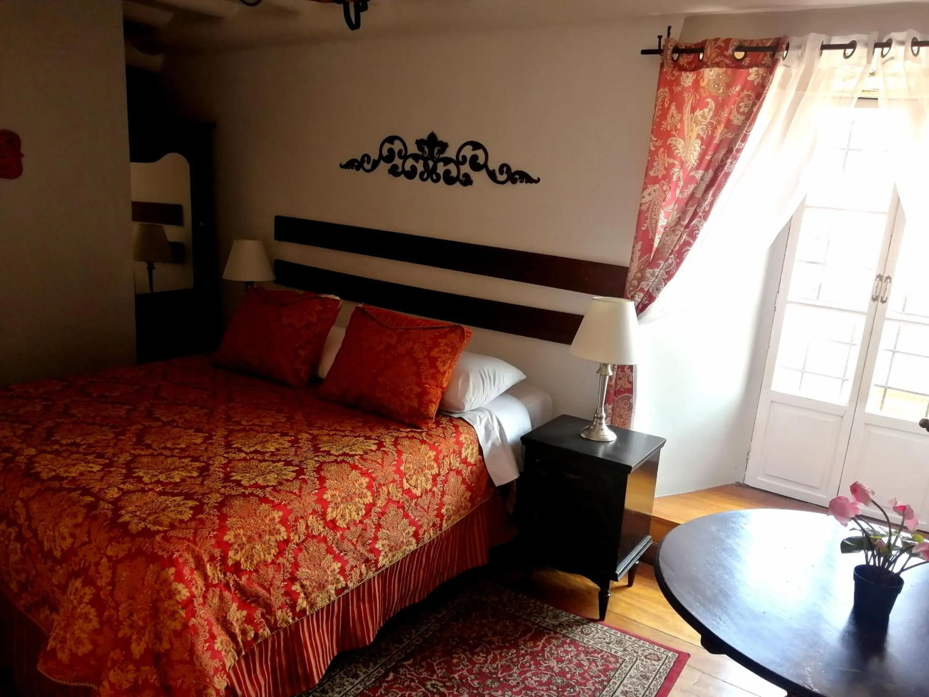 Bedroom, Bed in Kori Gems Inn