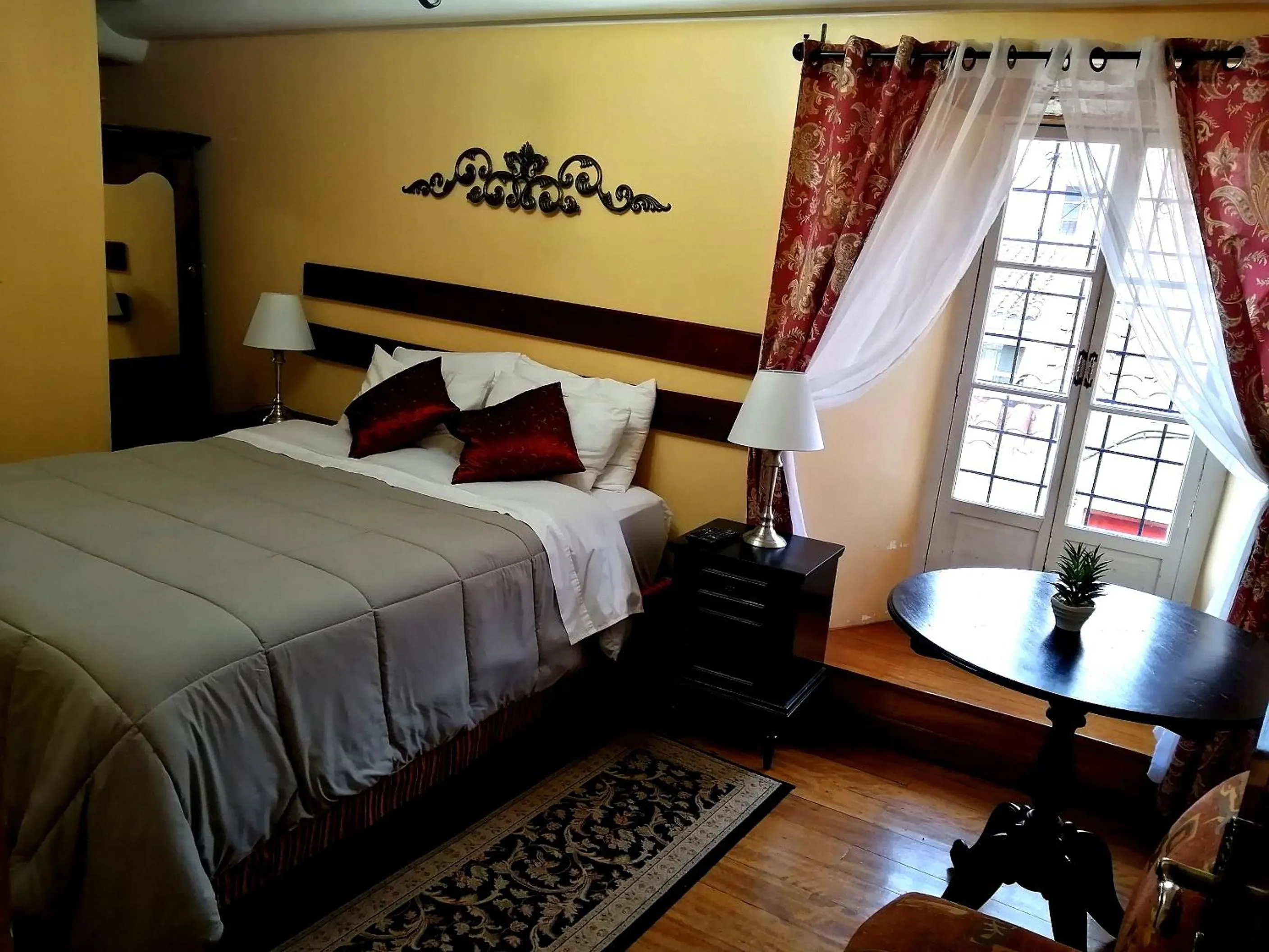 Photo of the whole room, Bed in Kori Gems Inn