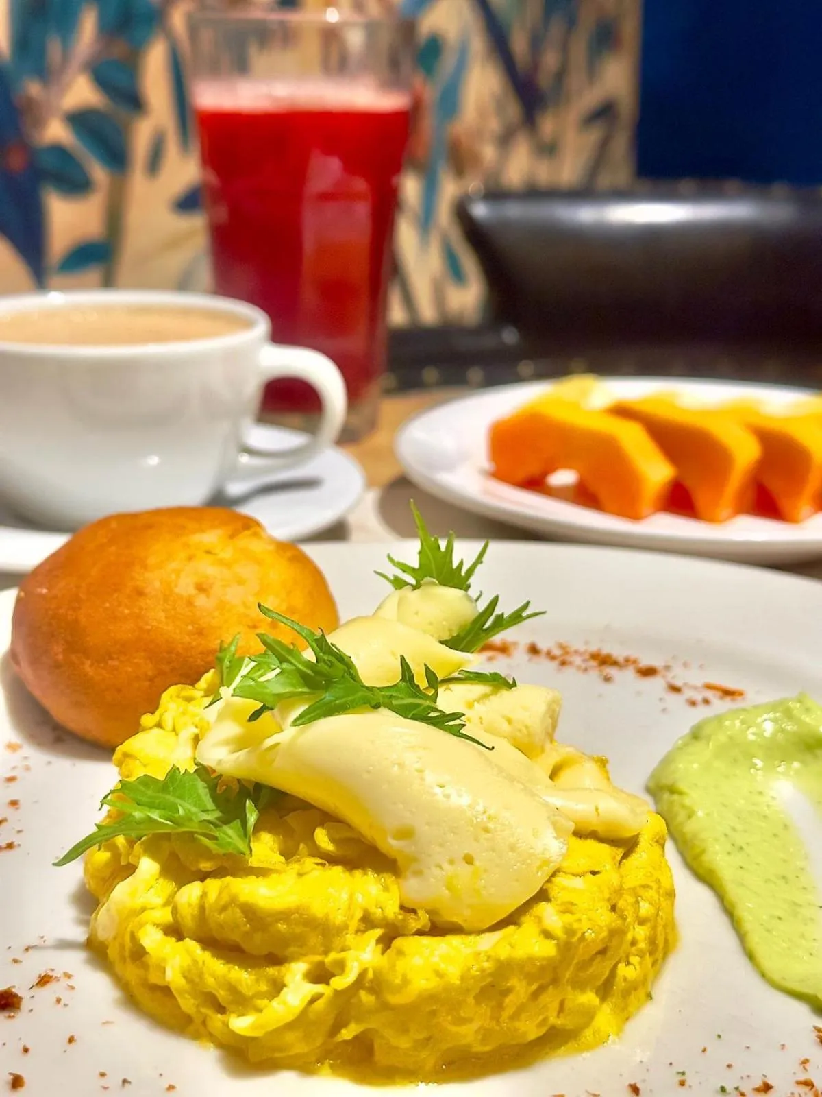 American breakfast in Hotel Regina