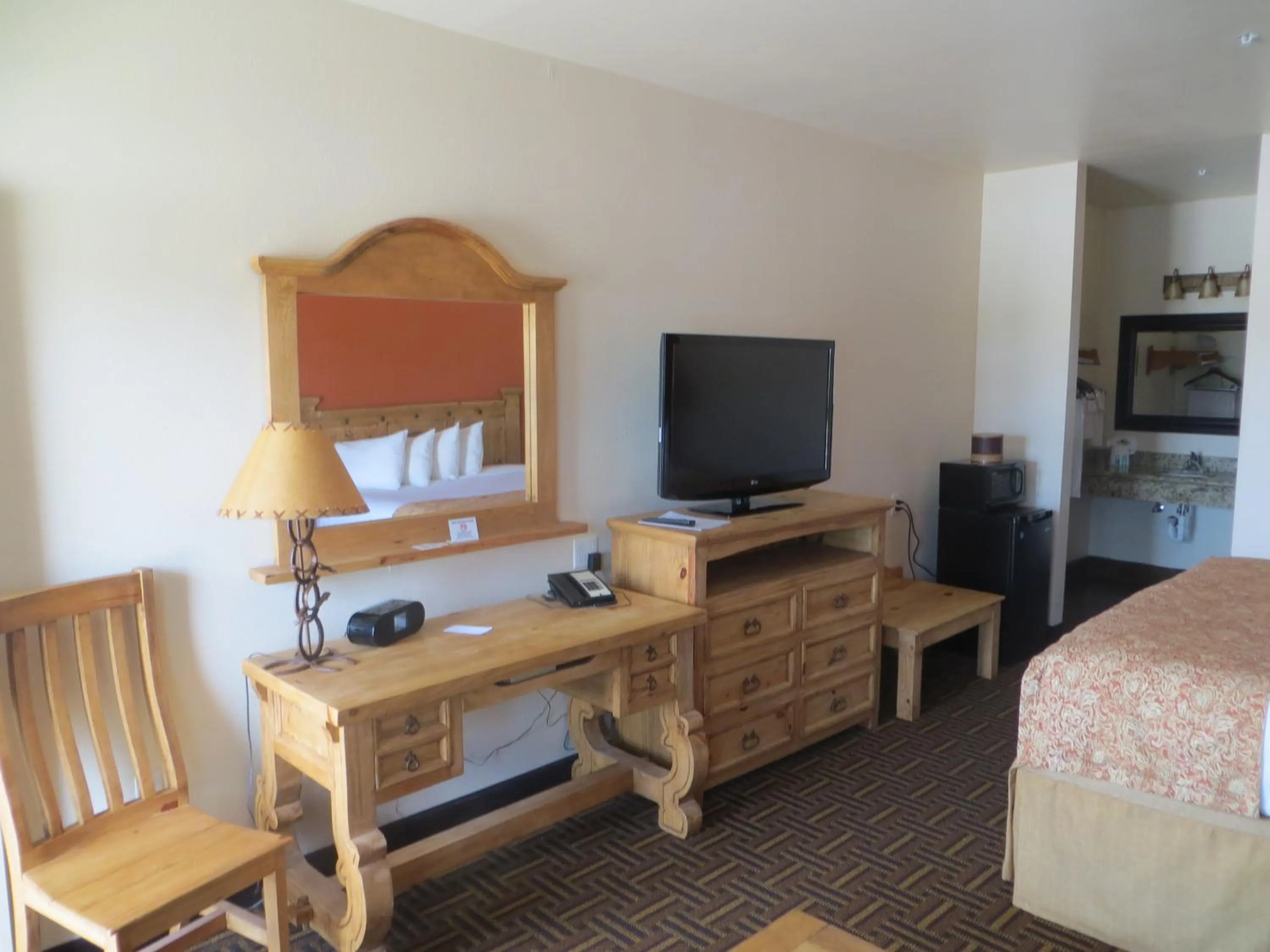 TV and multimedia, Bed in Hotel Texas Cuero