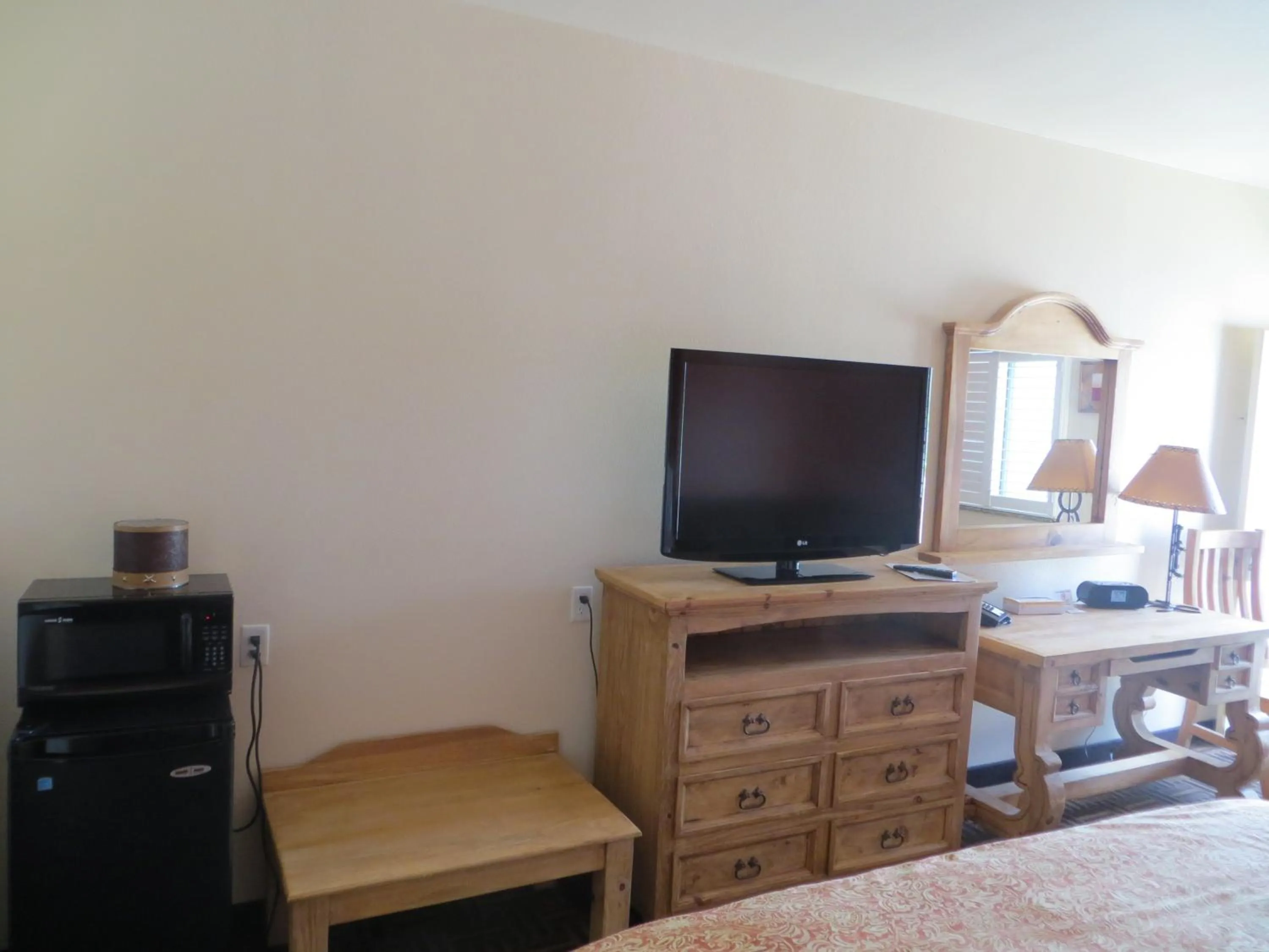 TV and multimedia, Bed in Hotel Texas Cuero