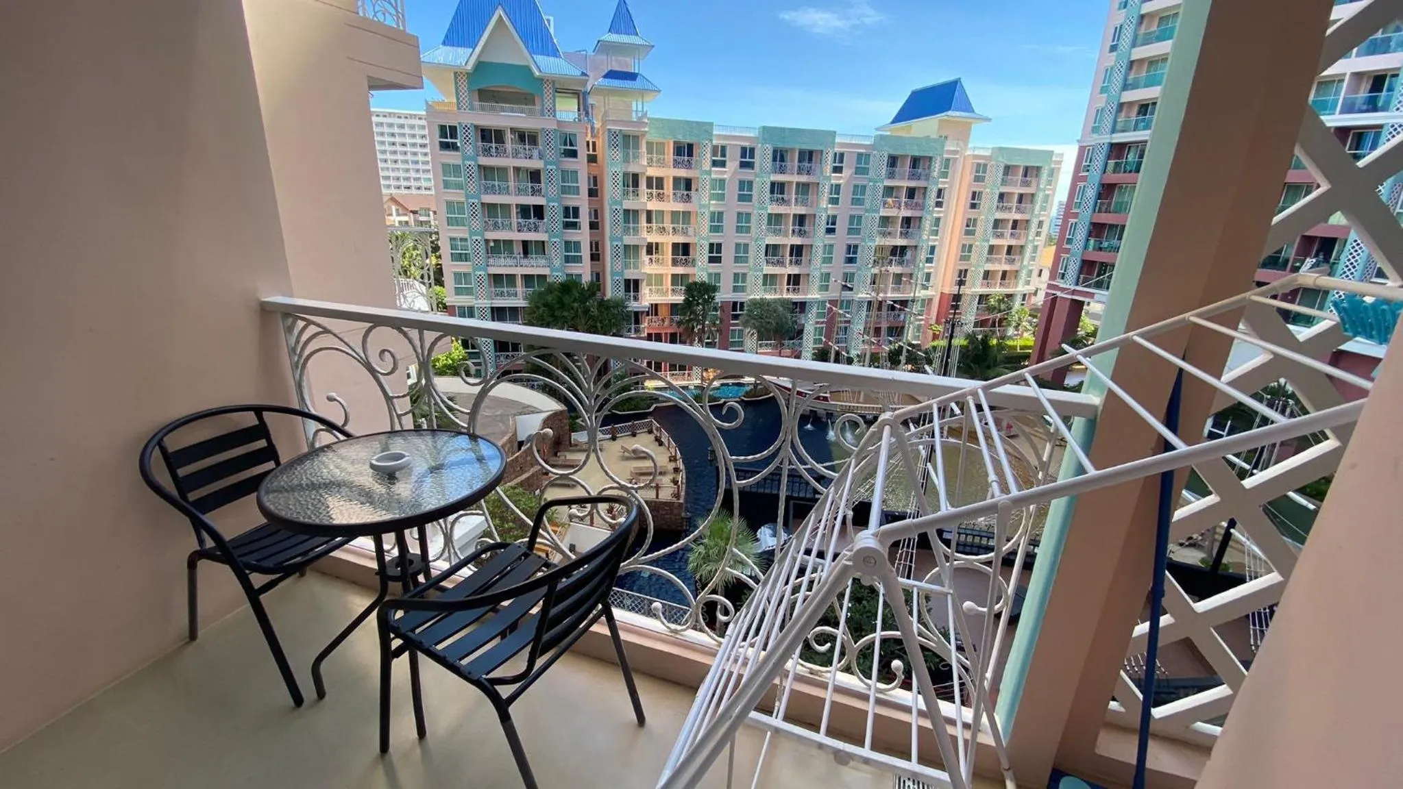 Property building in Grande Caribbean Condo Resort