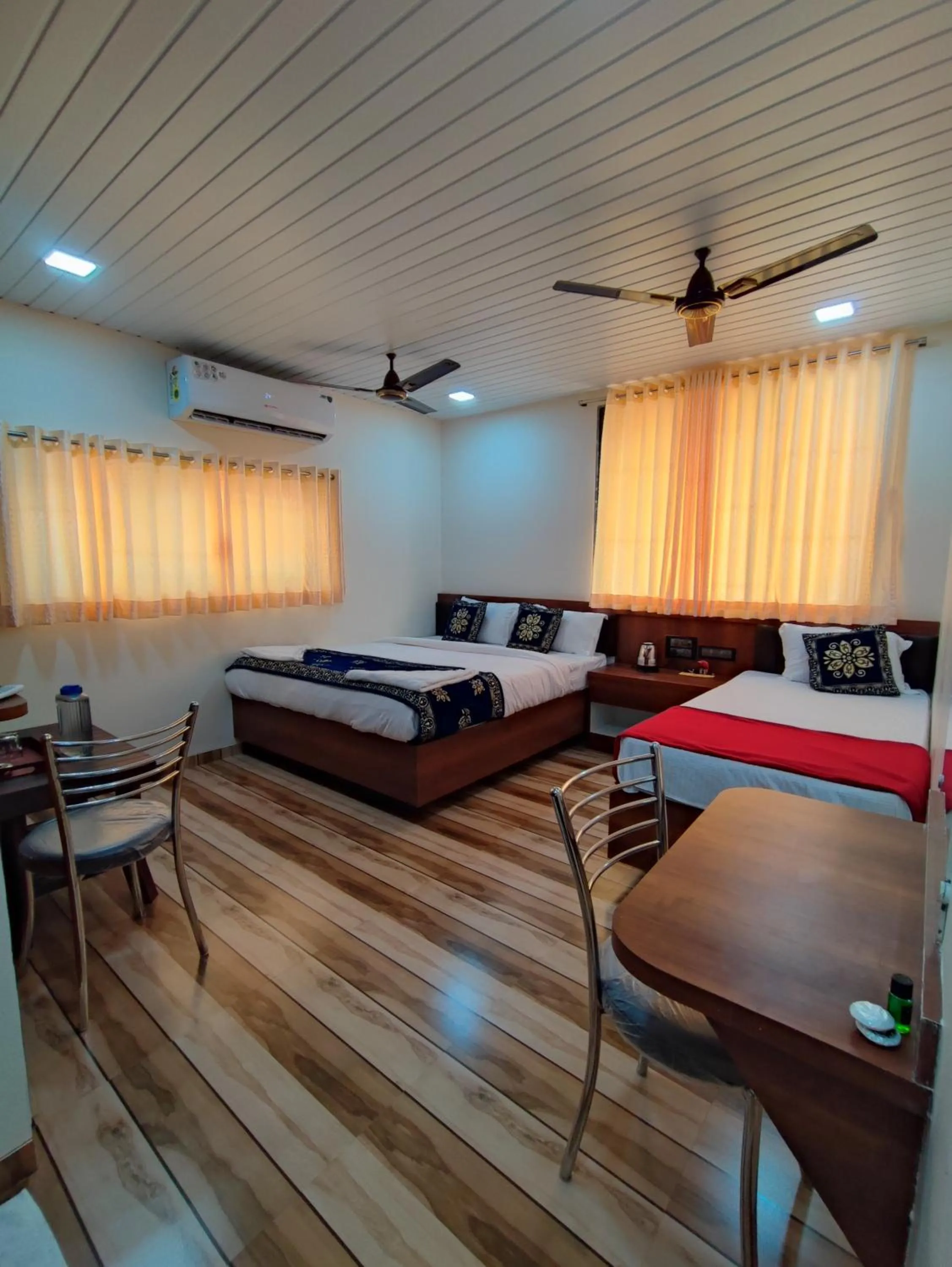 Bed in Hotel Starlit