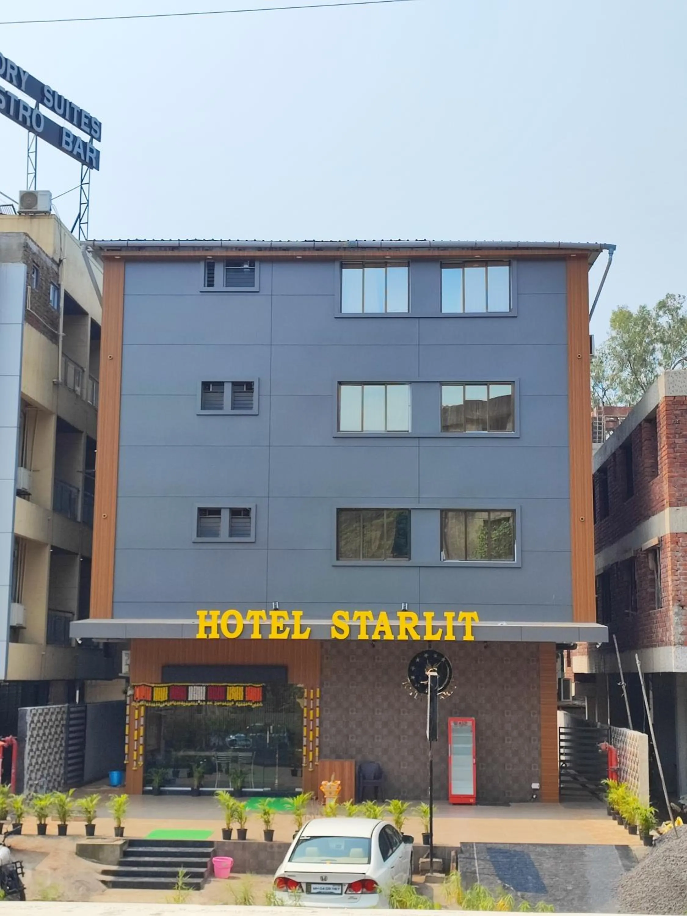 Property building in Hotel Starlit