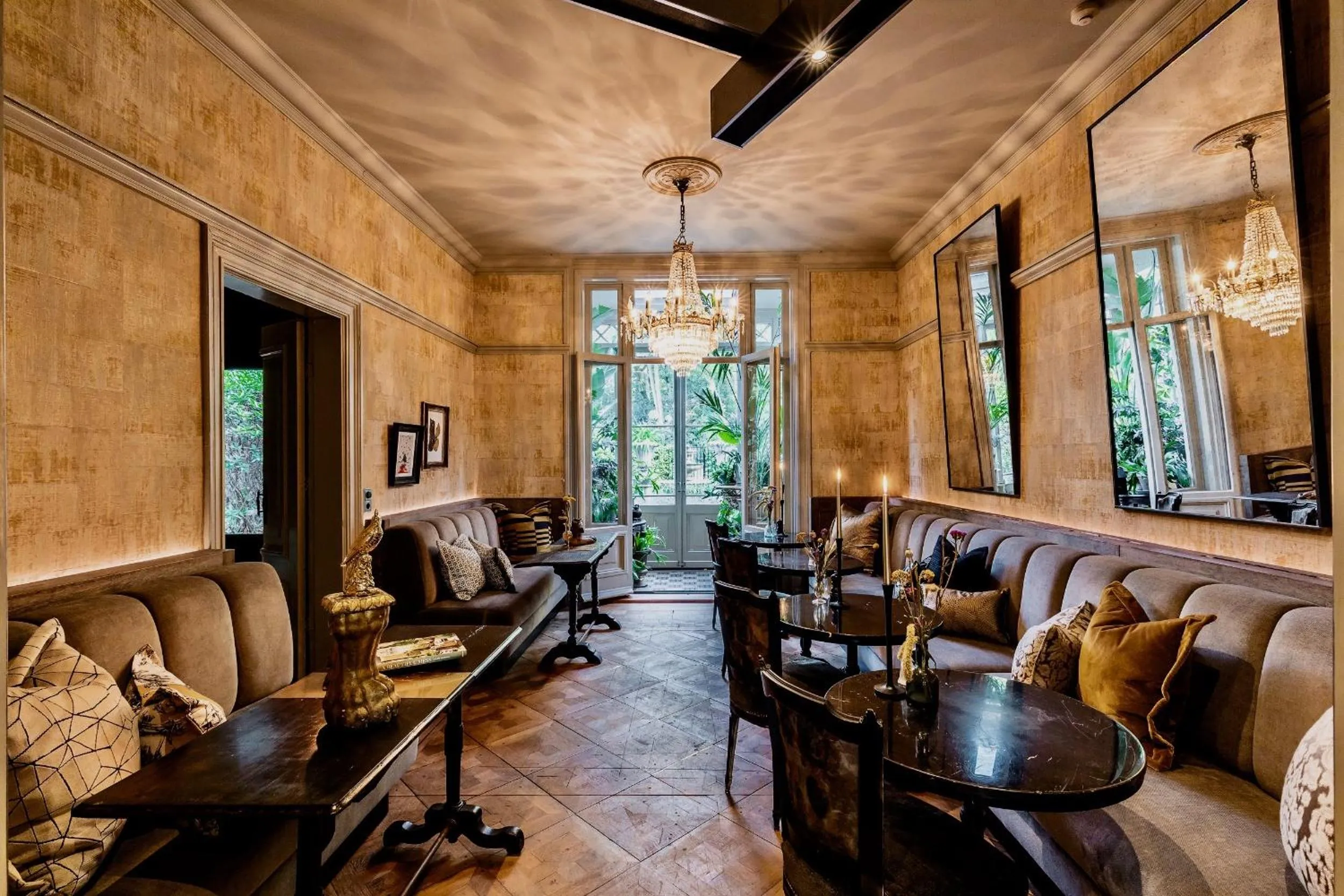 Seating area in Boutique hotel Villa Trompenberg