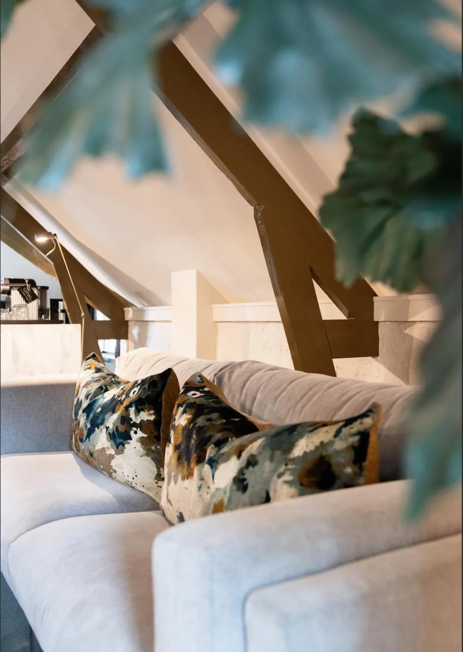 Seating area, Bed in Boutique hotel Villa Trompenberg