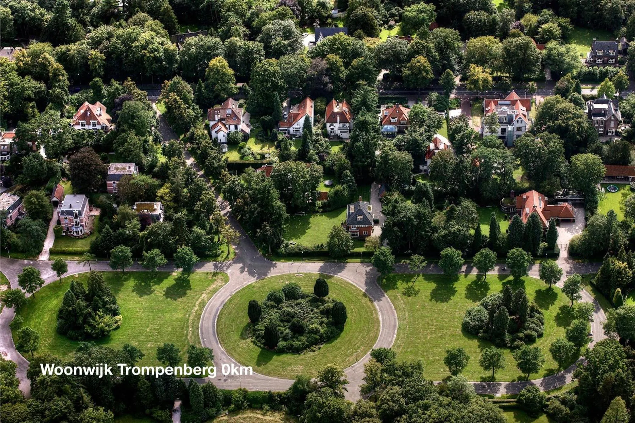 Neighbourhood in Boutique hotel Villa Trompenberg