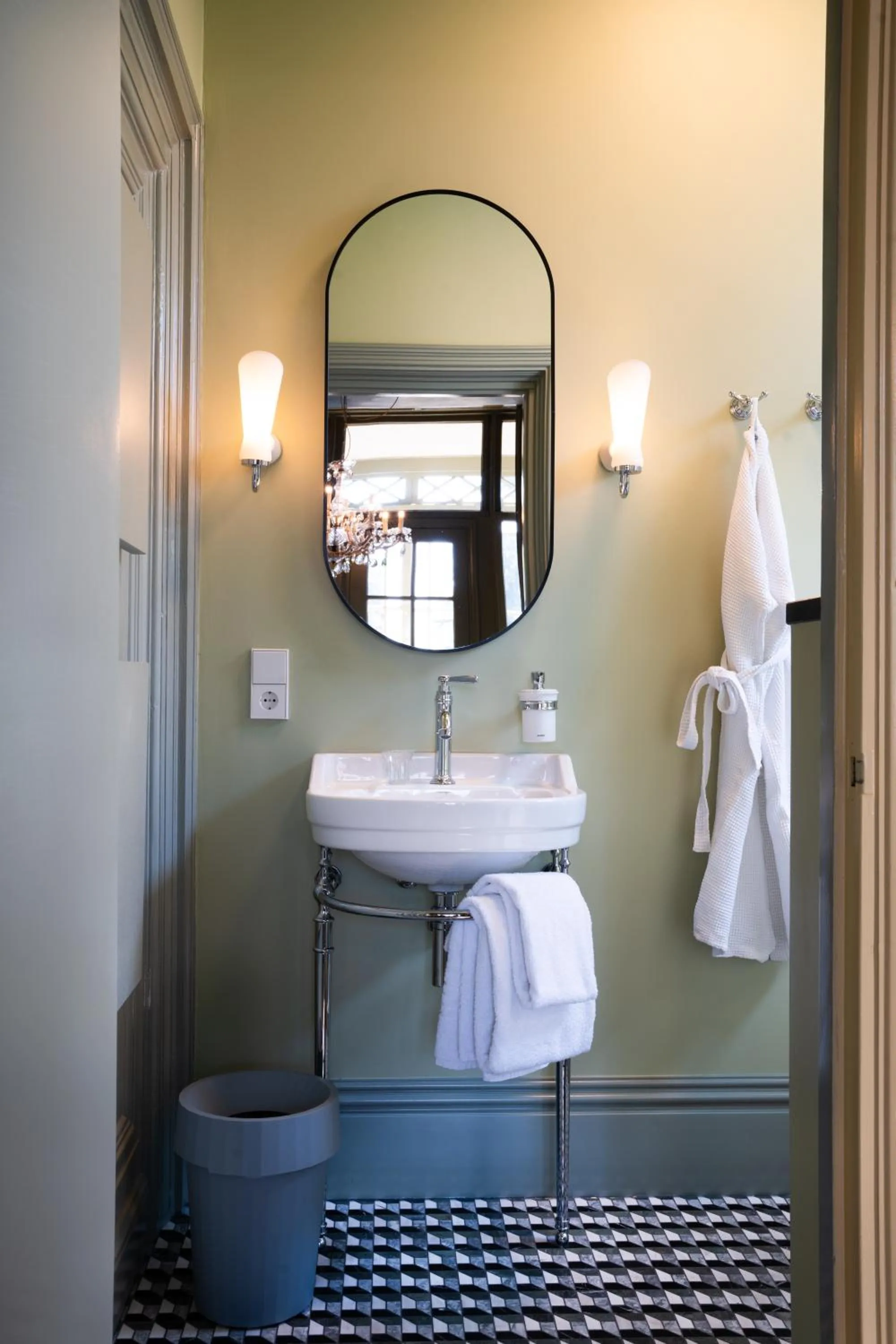 Bathroom in Boutique hotel Villa Trompenberg