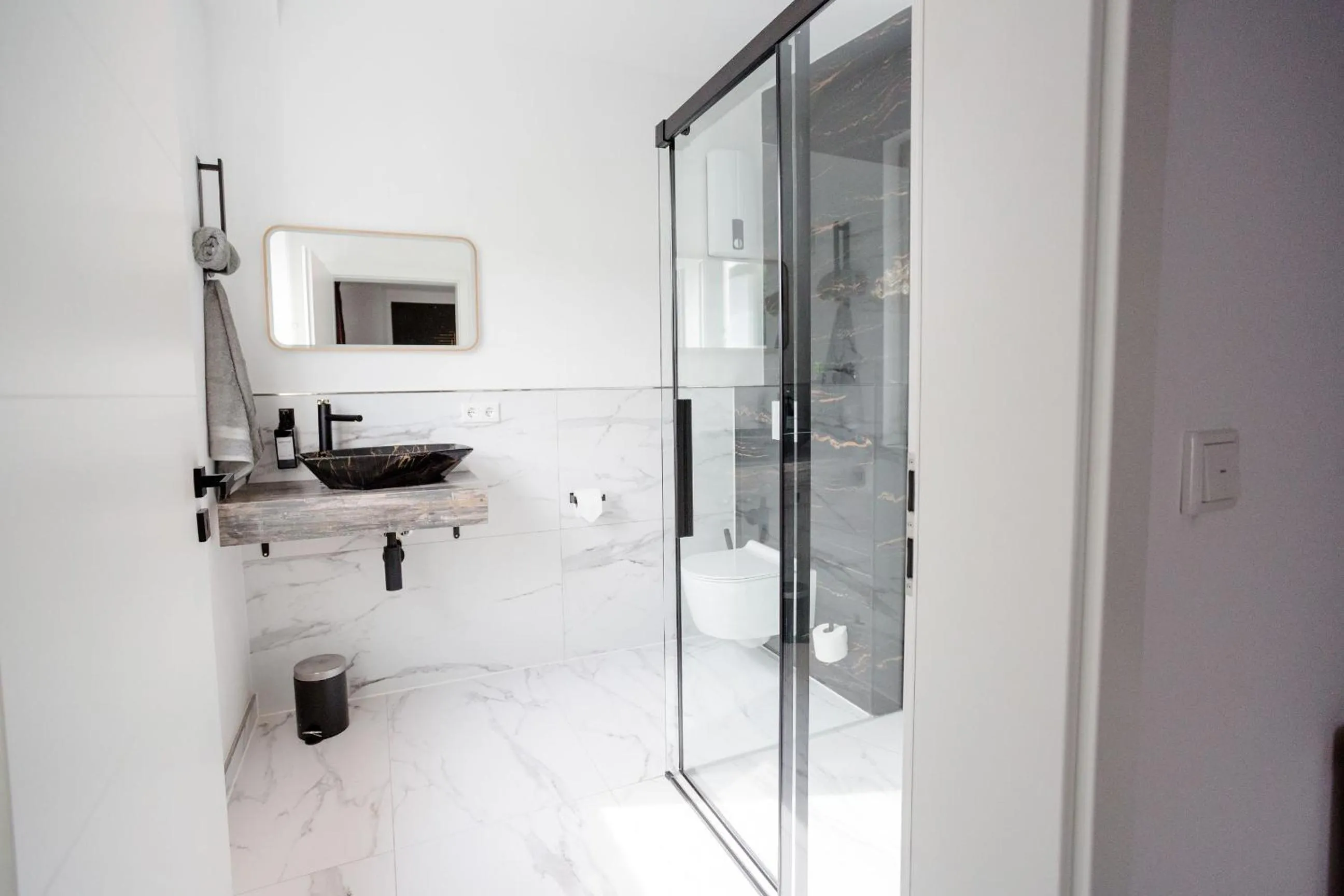 Double Room with Private Bathroom in SD Hotel